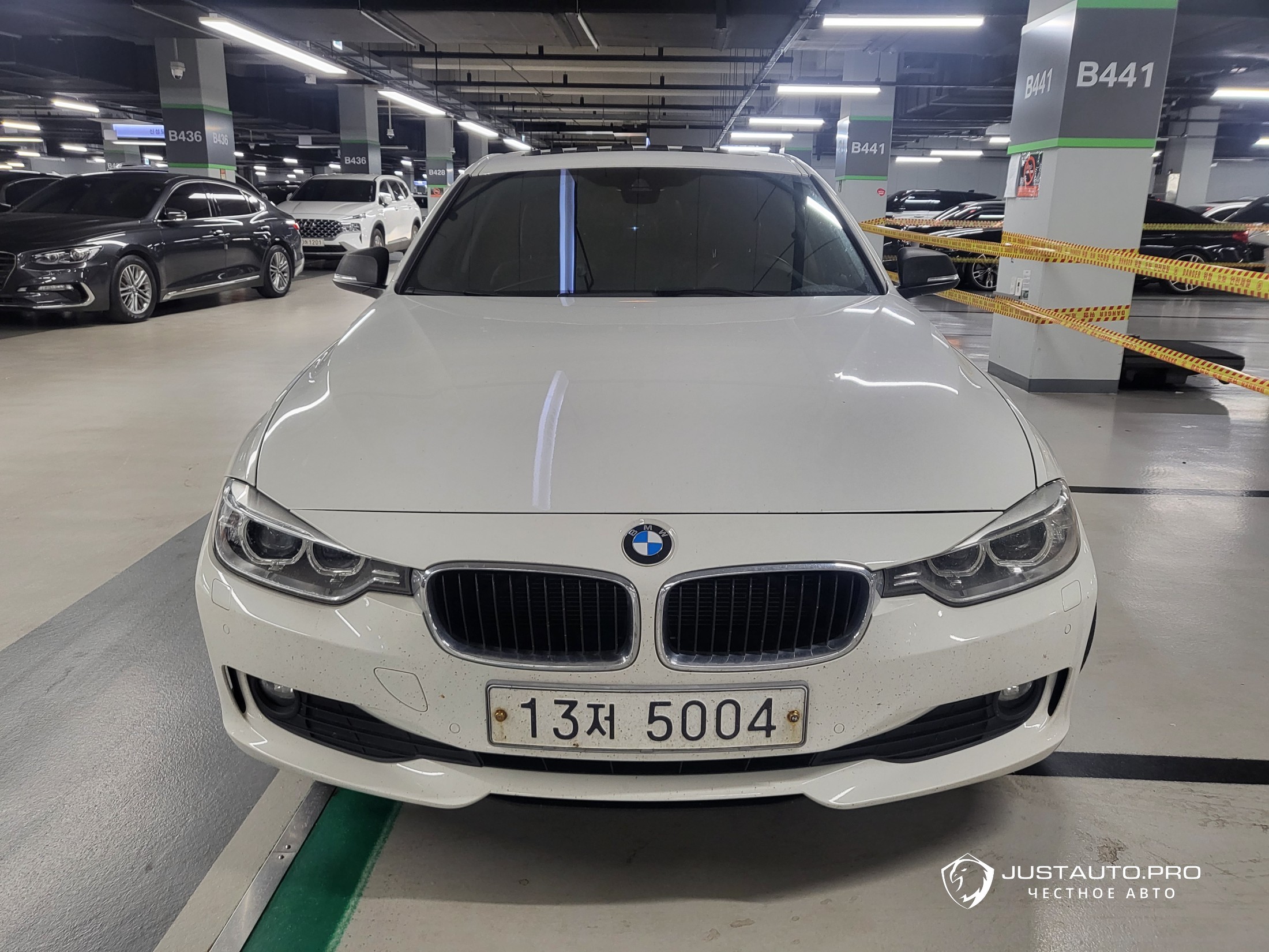 Автомобиль BMW 3-Series