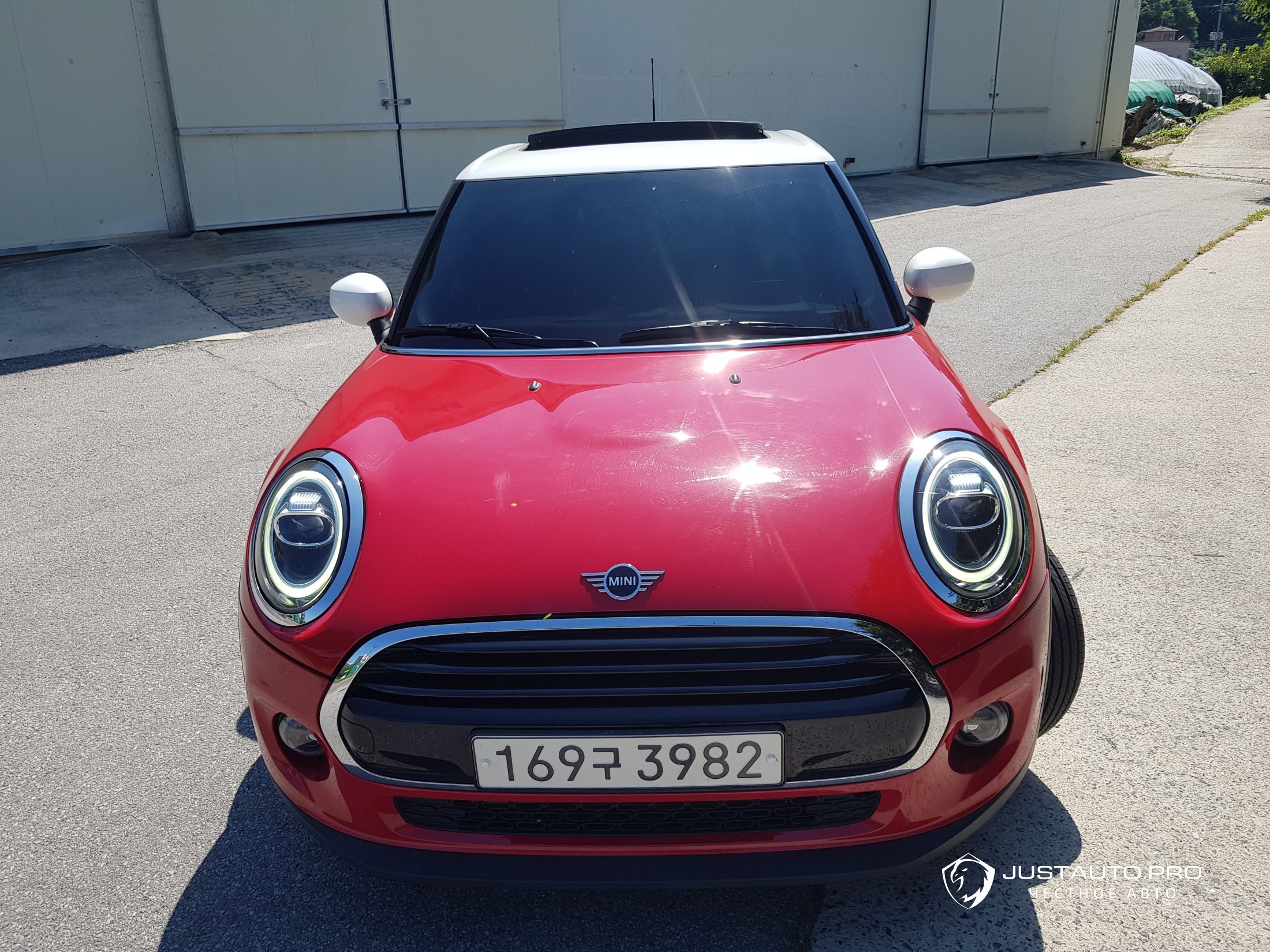 Автомобиль Mini Cooper