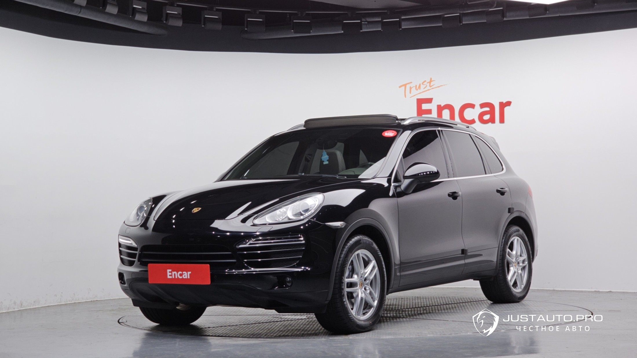 Автомобиль Porsche Cayenne