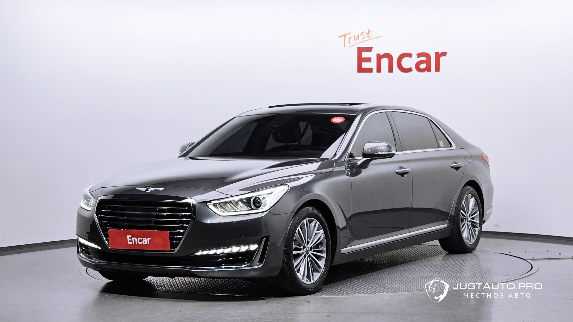 Автомобиль Genesis EQ900