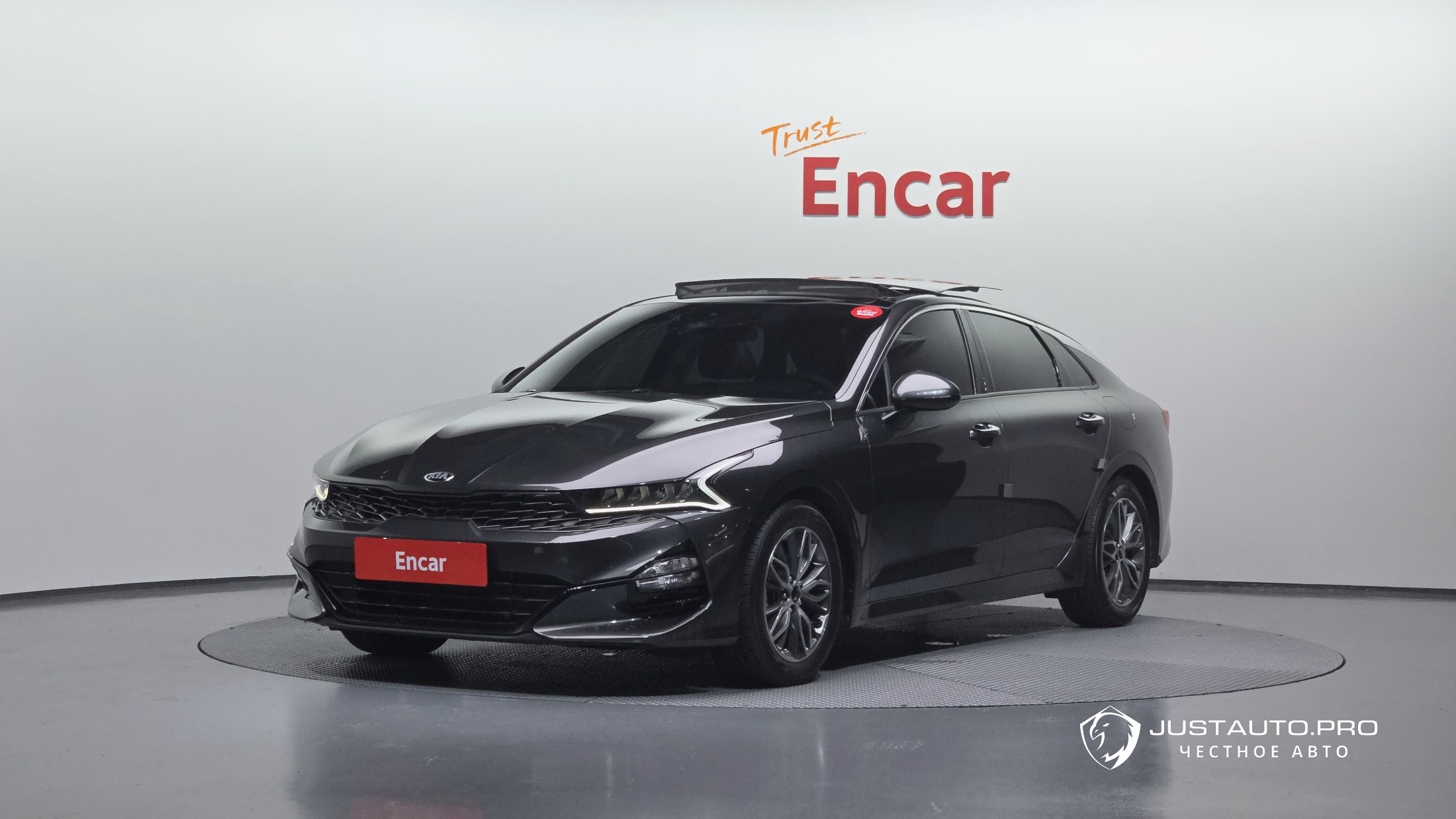 Автомобиль Kia K5