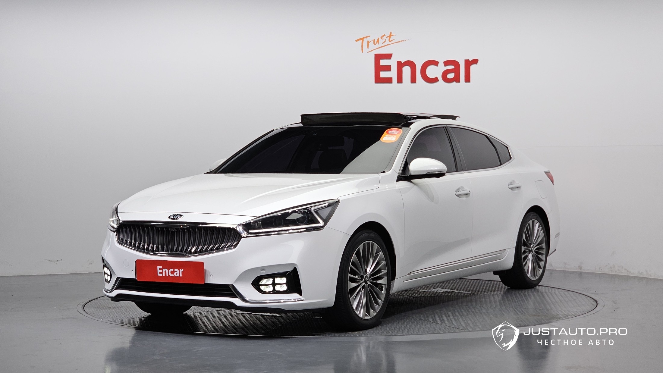 Автомобиль Kia K7
