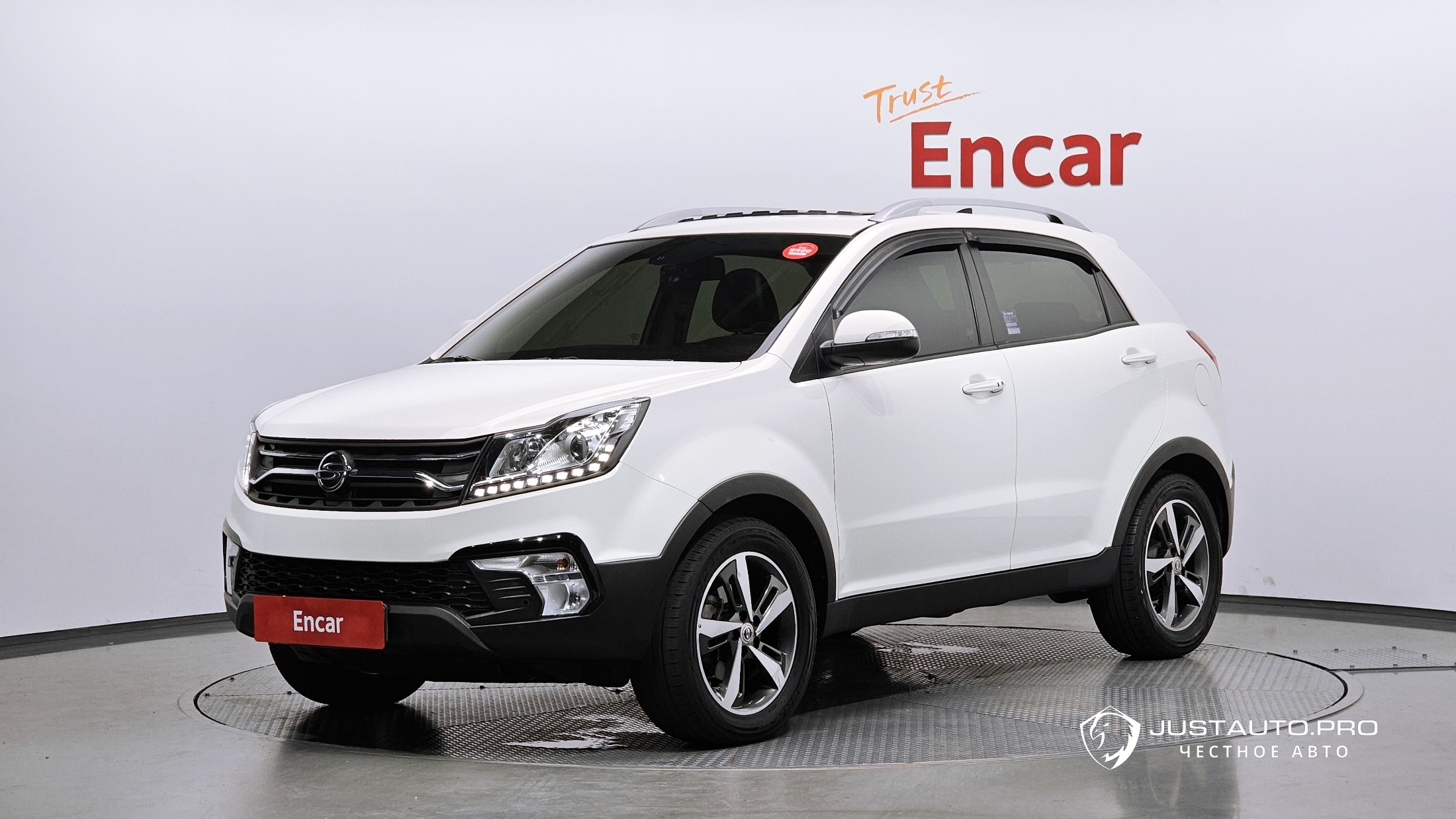 Автомобиль KG_Mobility_Ssangyong KORANDO