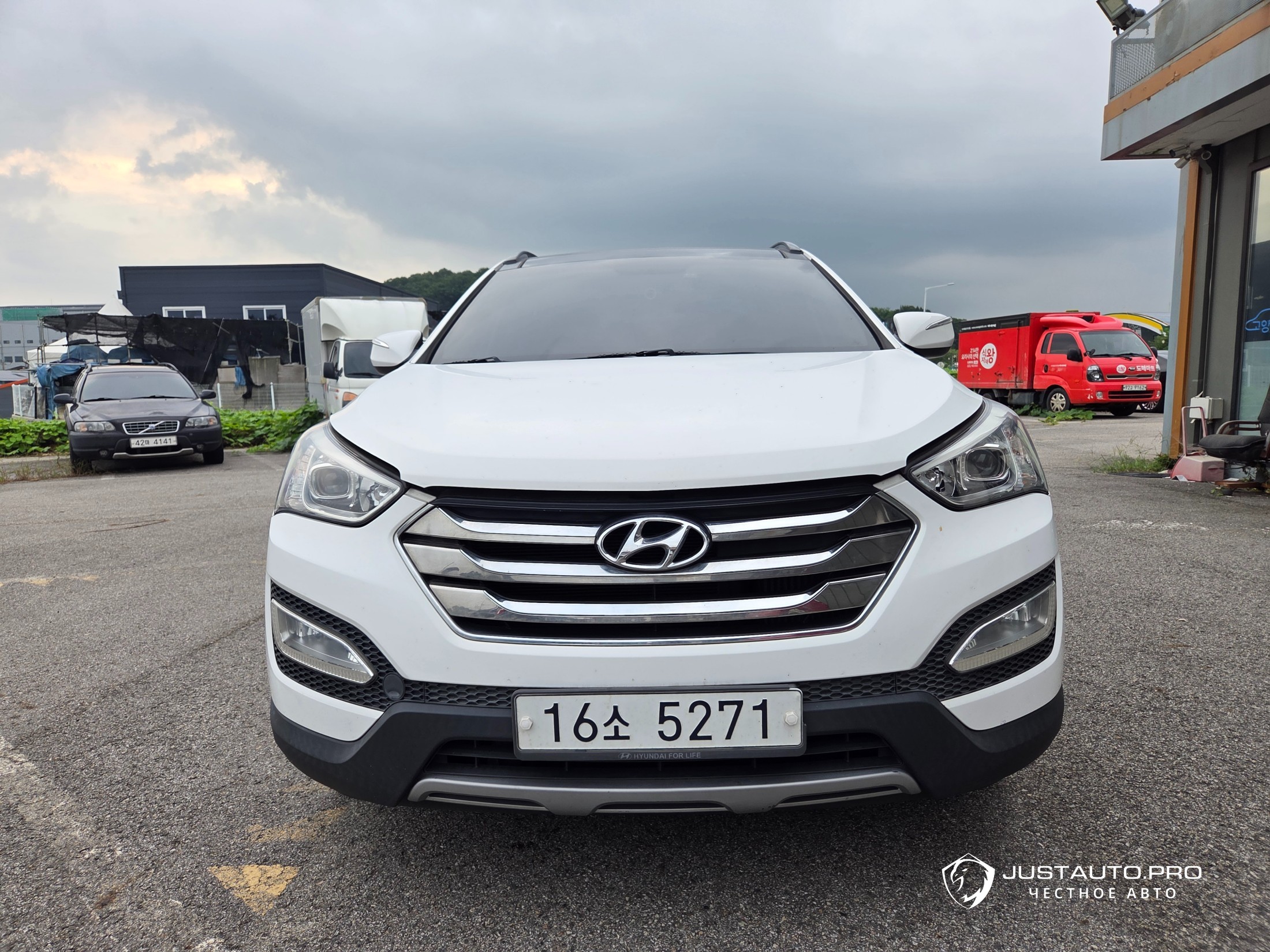 Автомобиль Hyundai Santafe