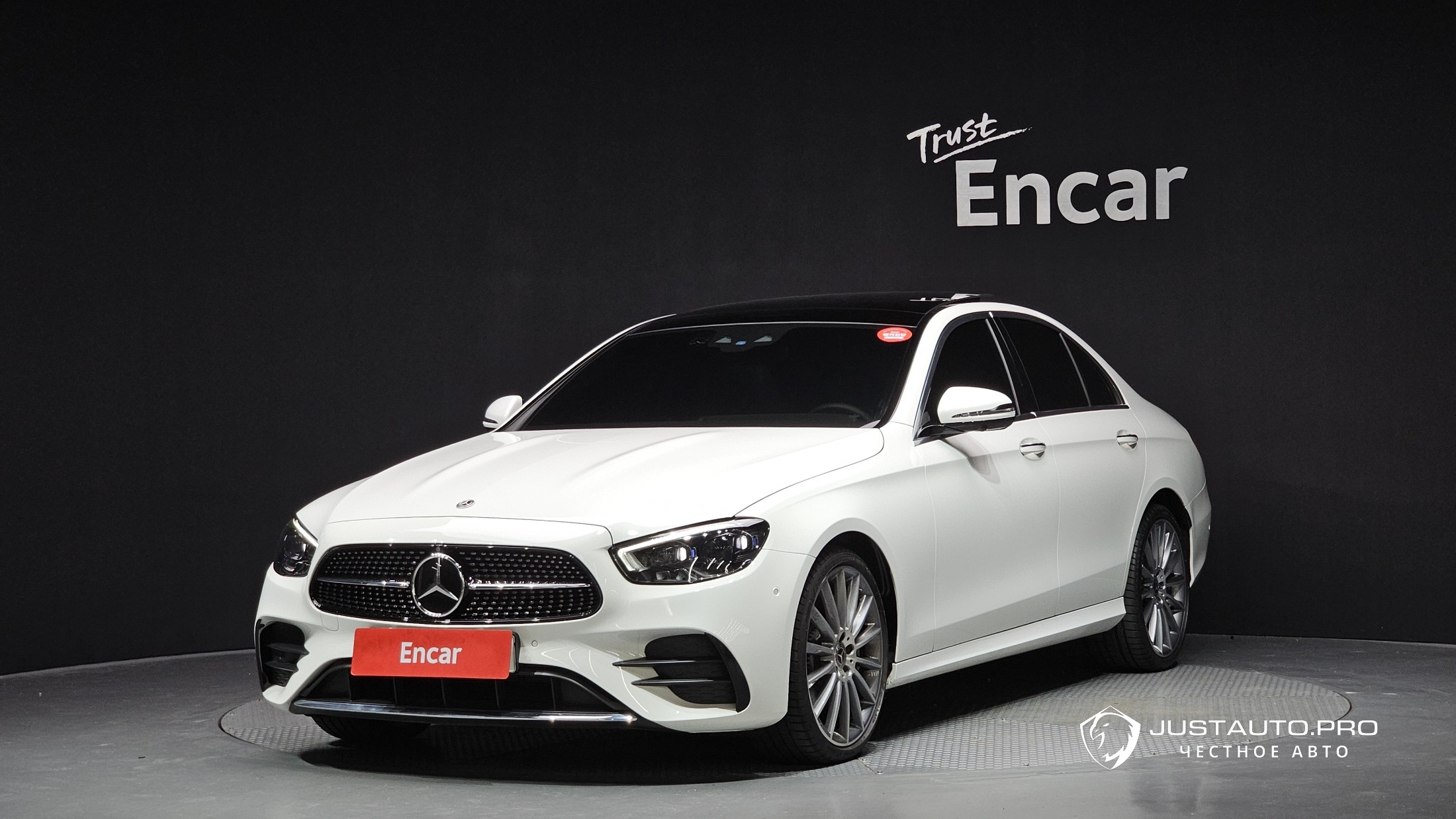 Автомобиль Mercedes-Benz E-Class