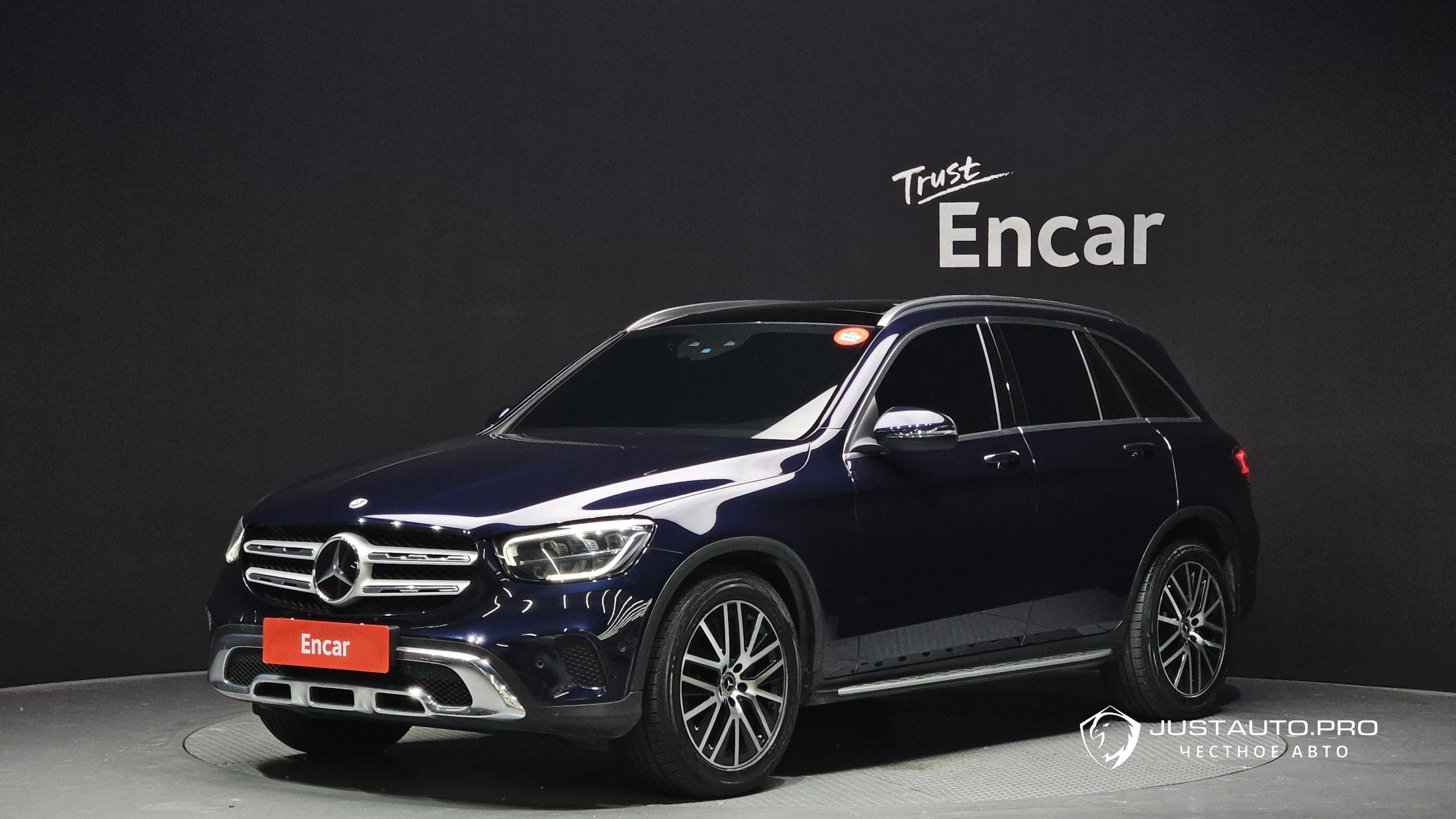 Автомобиль Mercedes-Benz GLC-Class