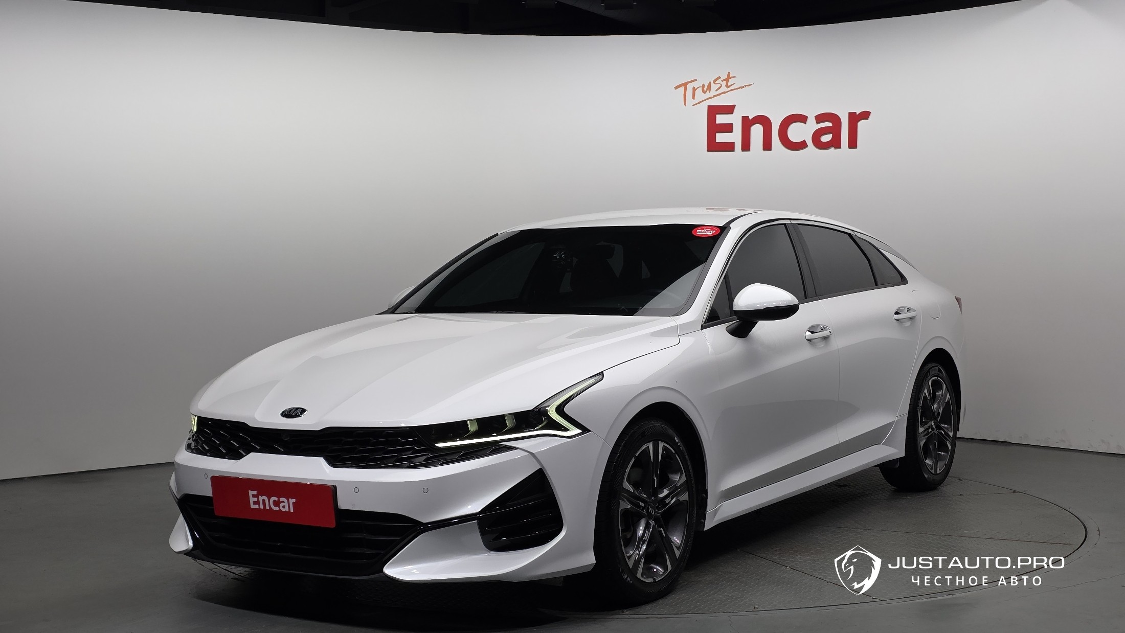 Автомобиль Kia K5