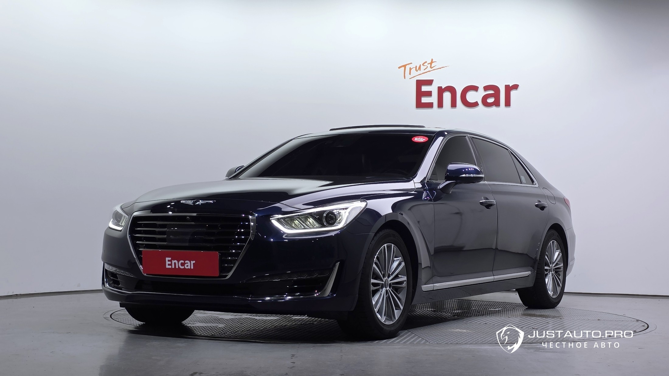 Автомобиль Genesis EQ900