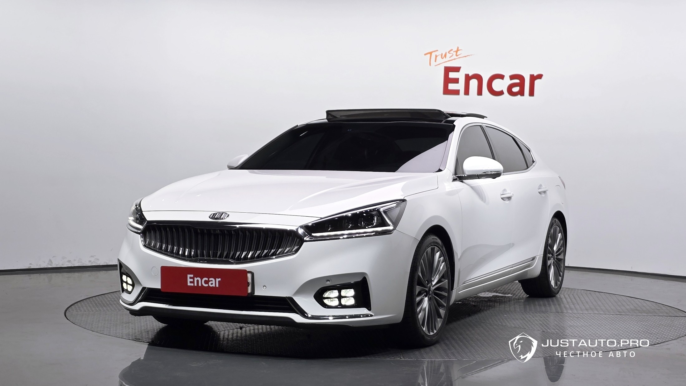 Автомобиль Kia K7