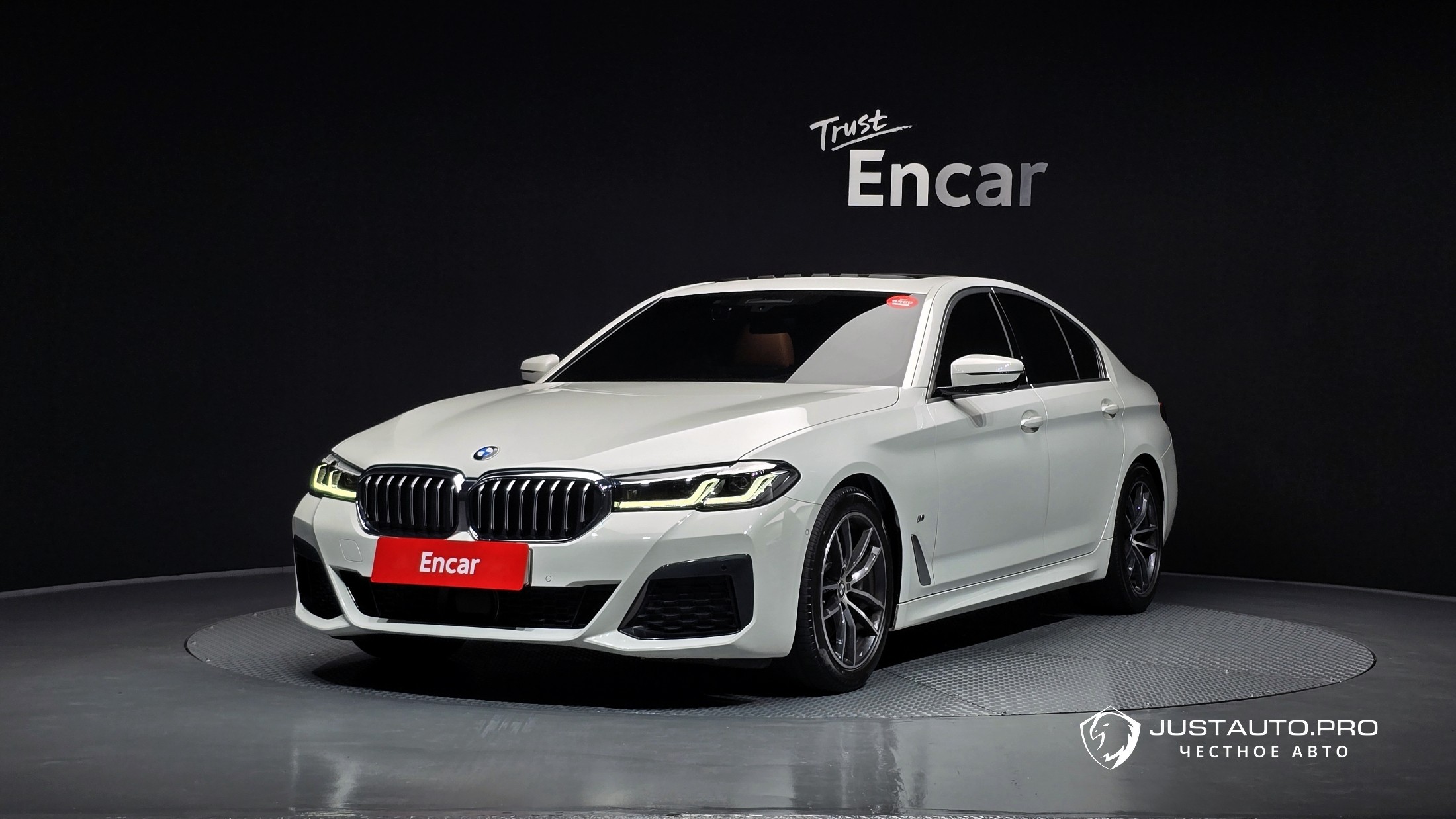 Автомобиль BMW 5-Series