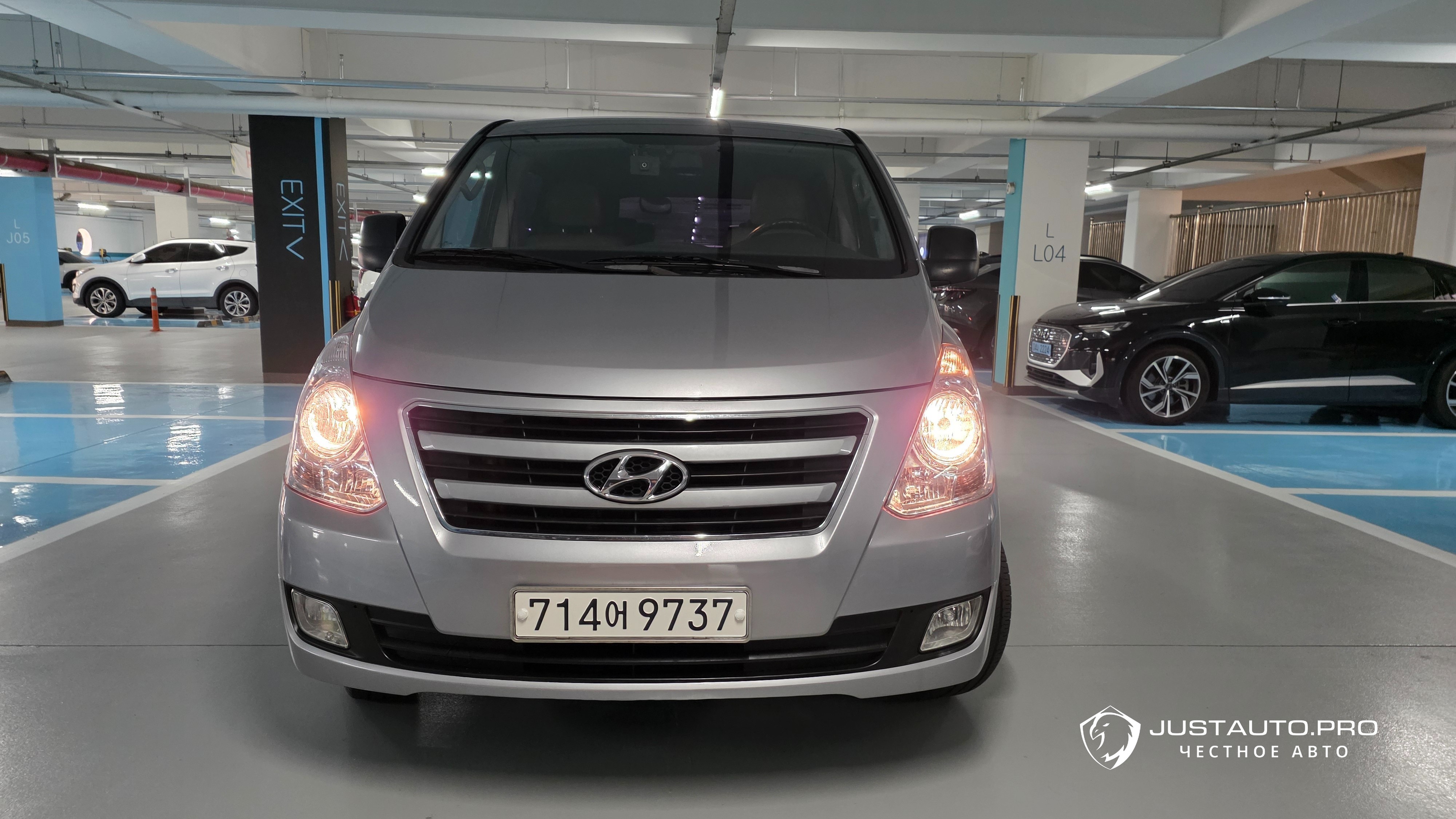 Автомобиль Hyundai Starex