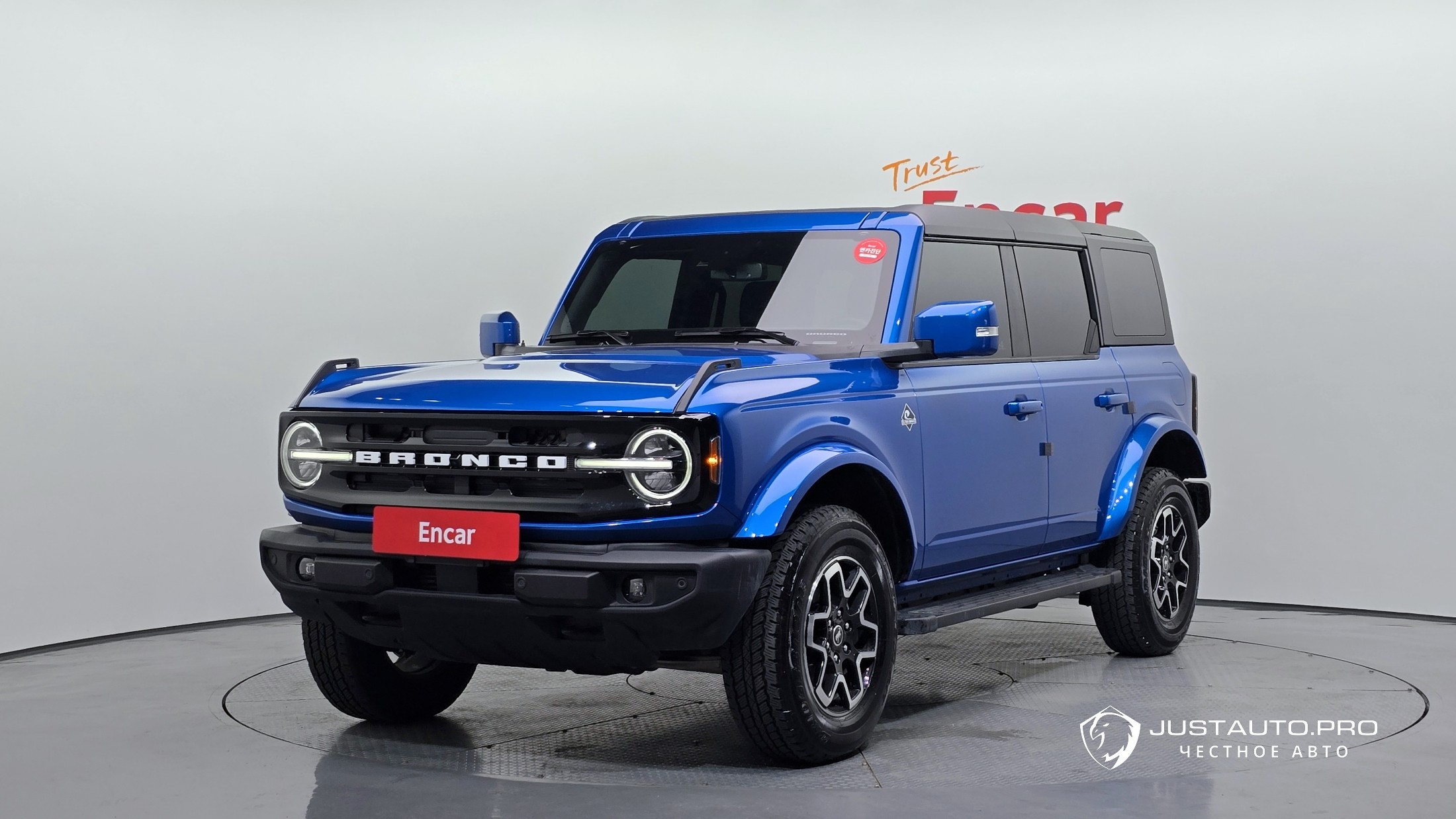 Автомобиль Ford Bronco