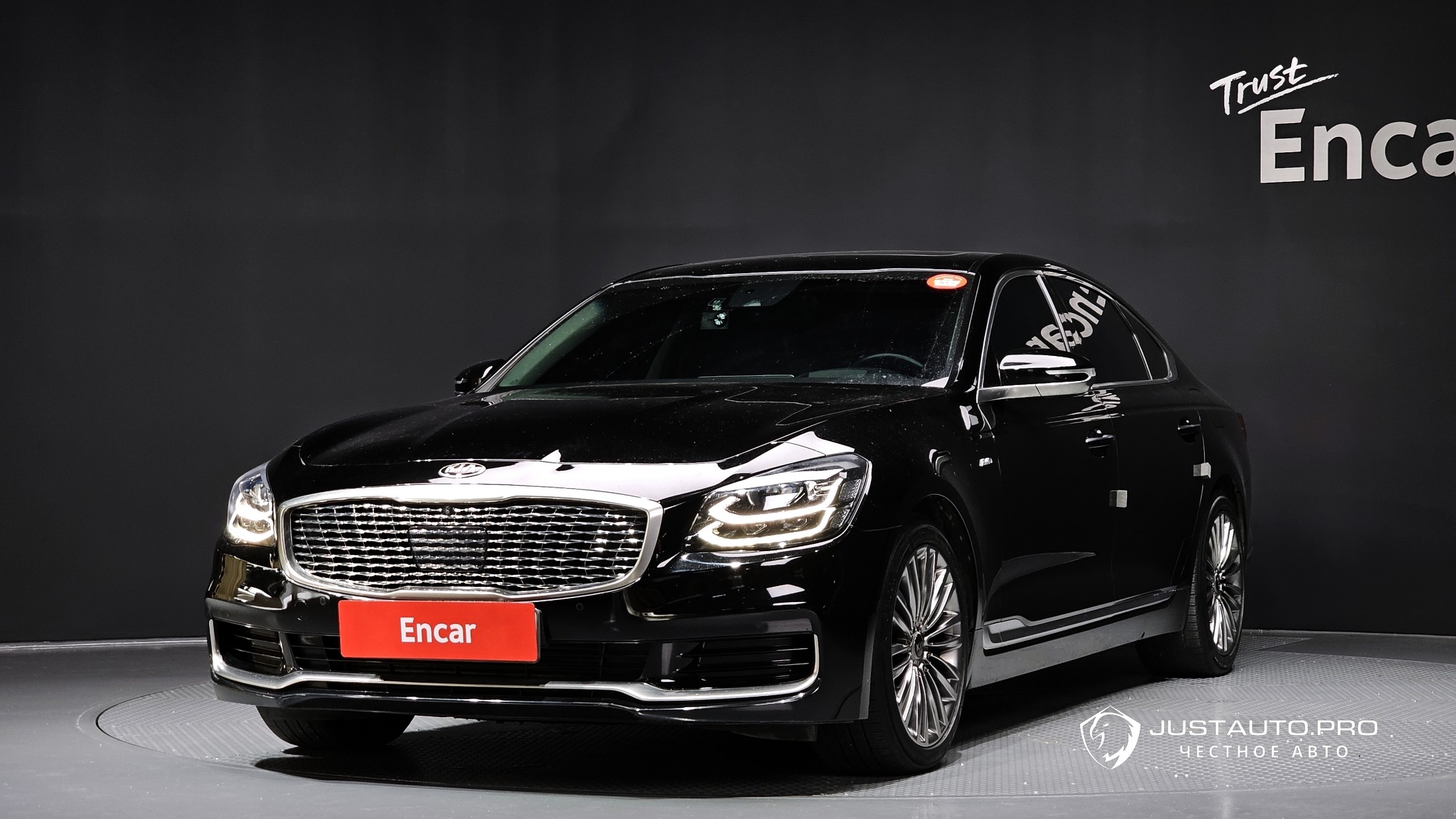 Автомобиль Kia K9