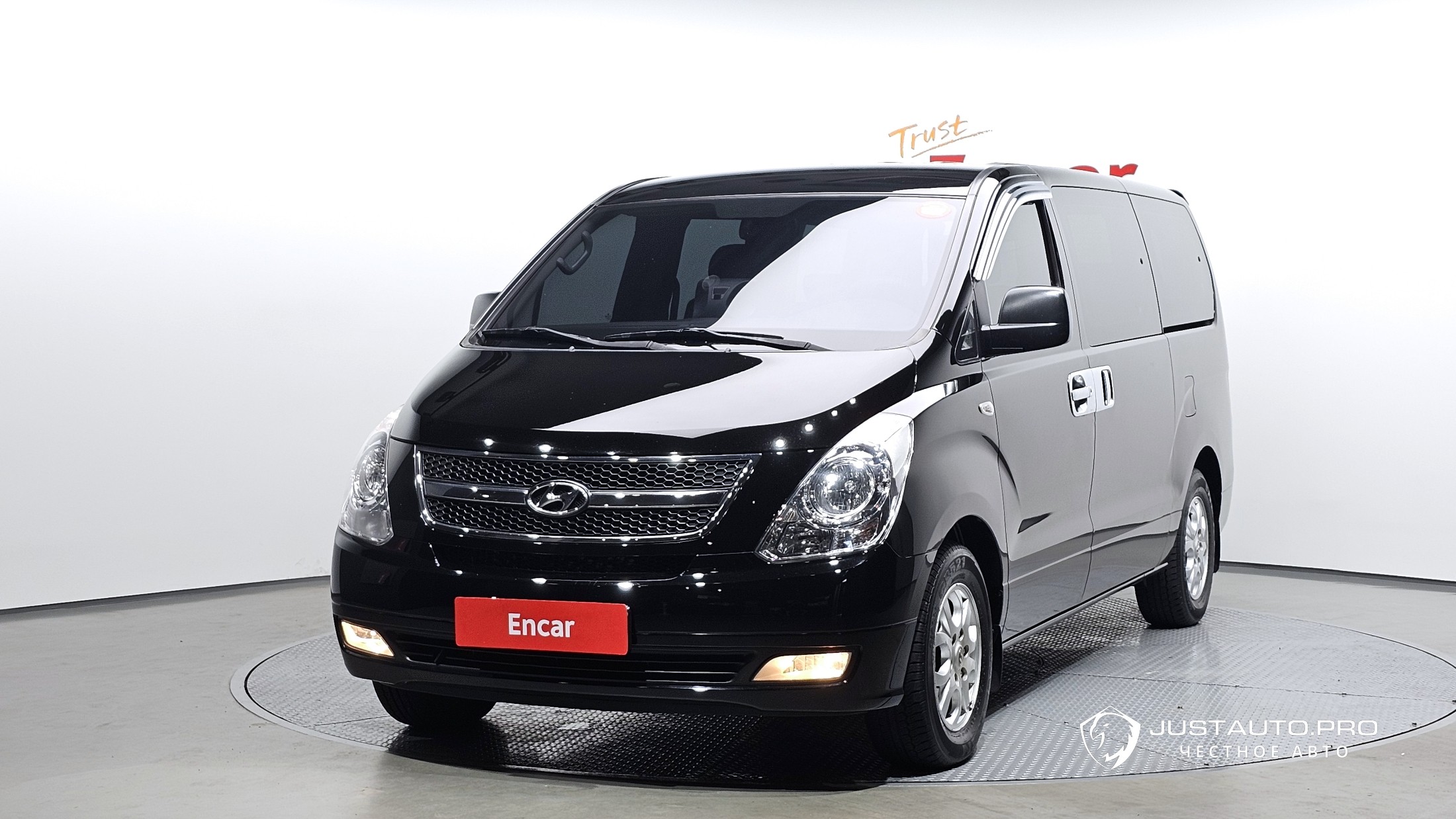 Автомобиль Hyundai Starex
