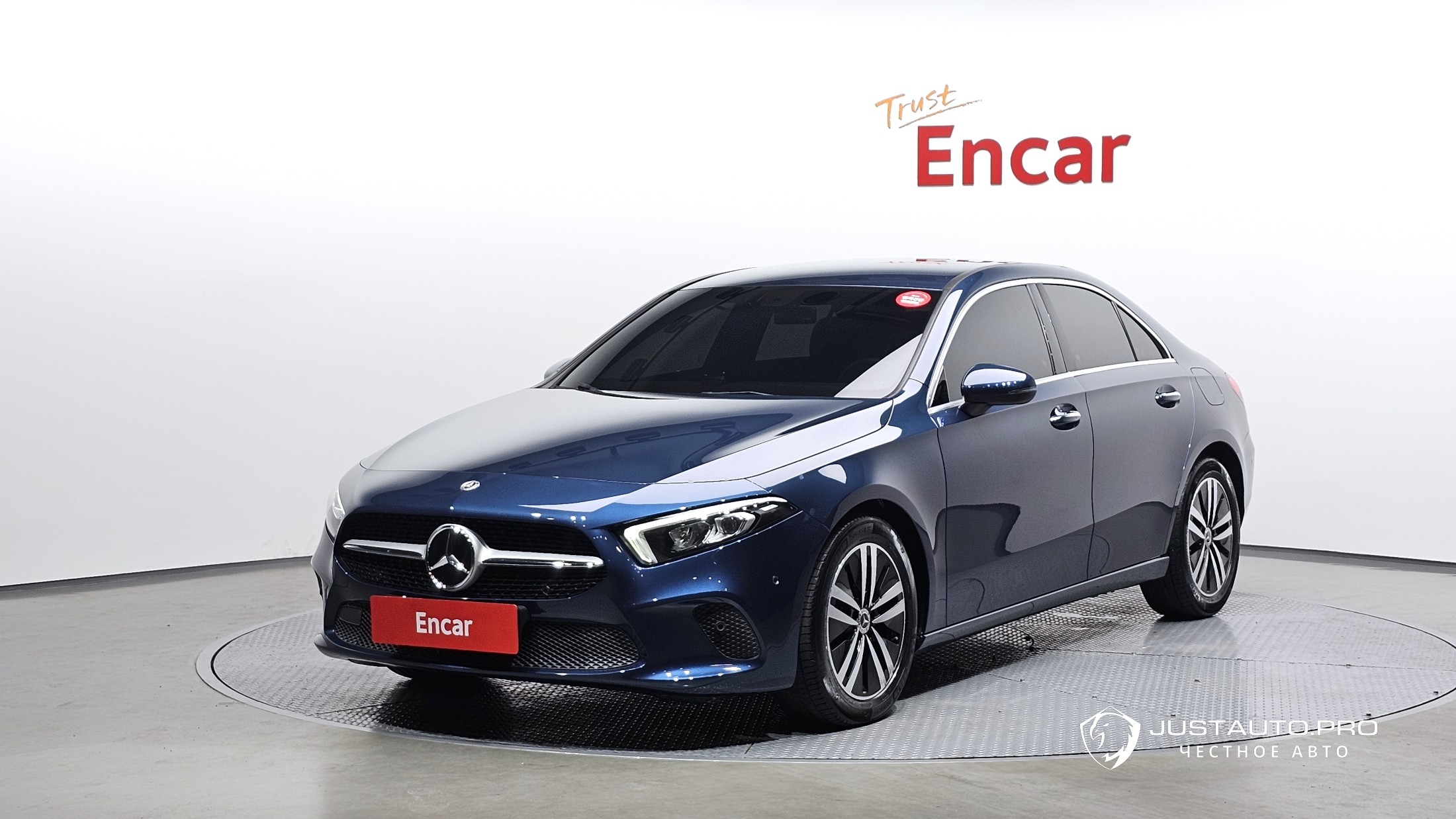 Автомобиль Mercedes-Benz A-Class