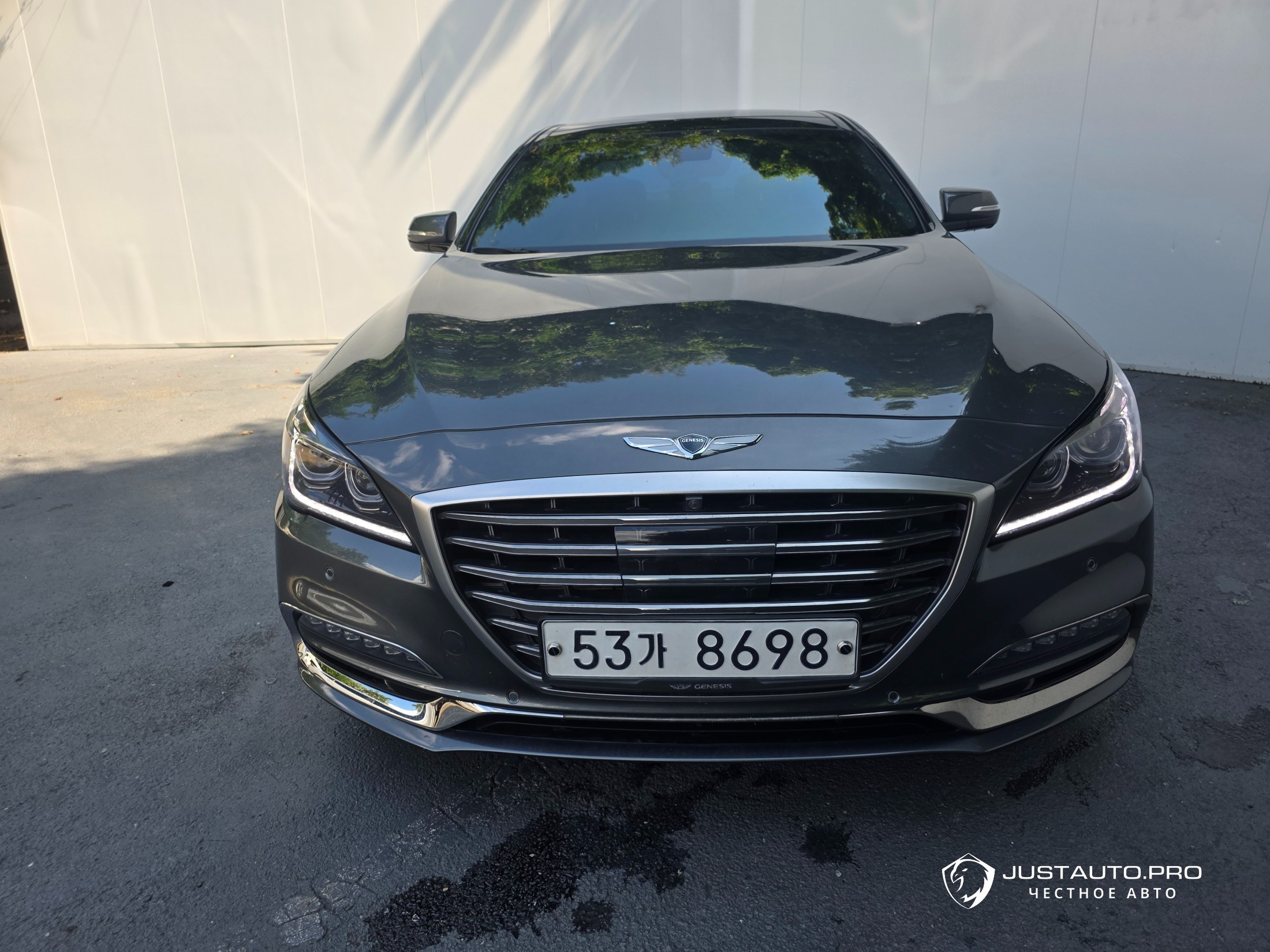Автомобиль Genesis G80