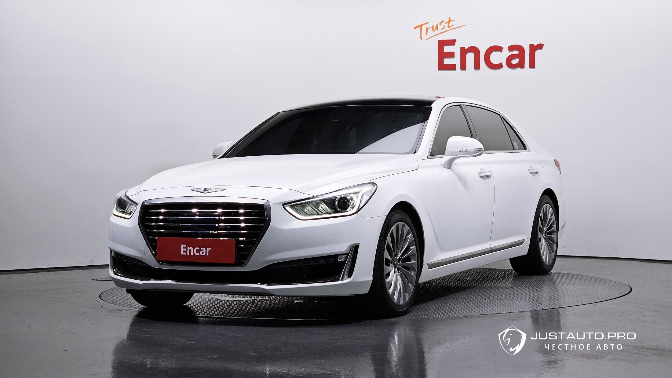 Автомобиль Genesis EQ900