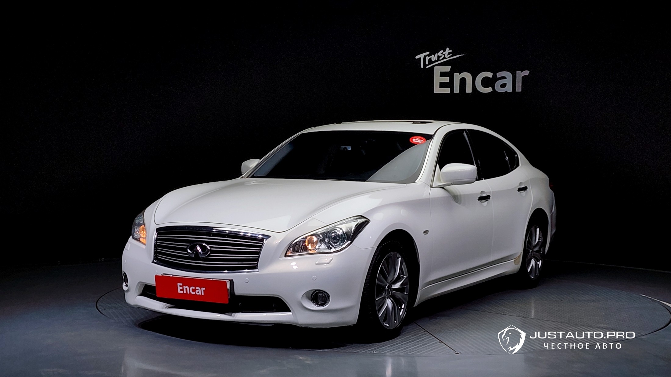 Автомобиль Infiniti M