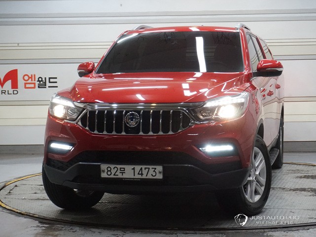 Автомобиль KG_Mobility_Ssangyong Rexton