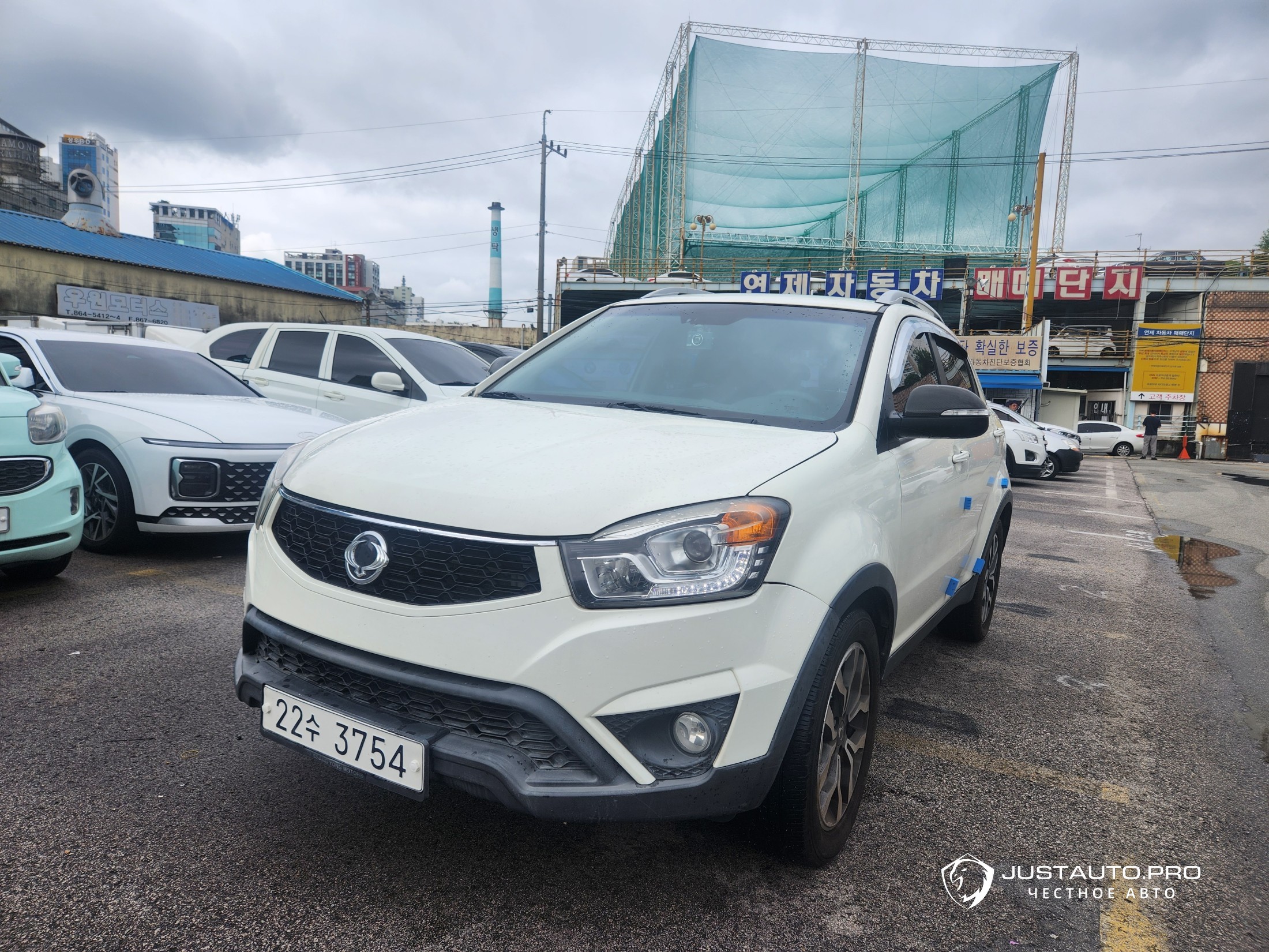 Автомобиль KG_Mobility_Ssangyong KORANDO