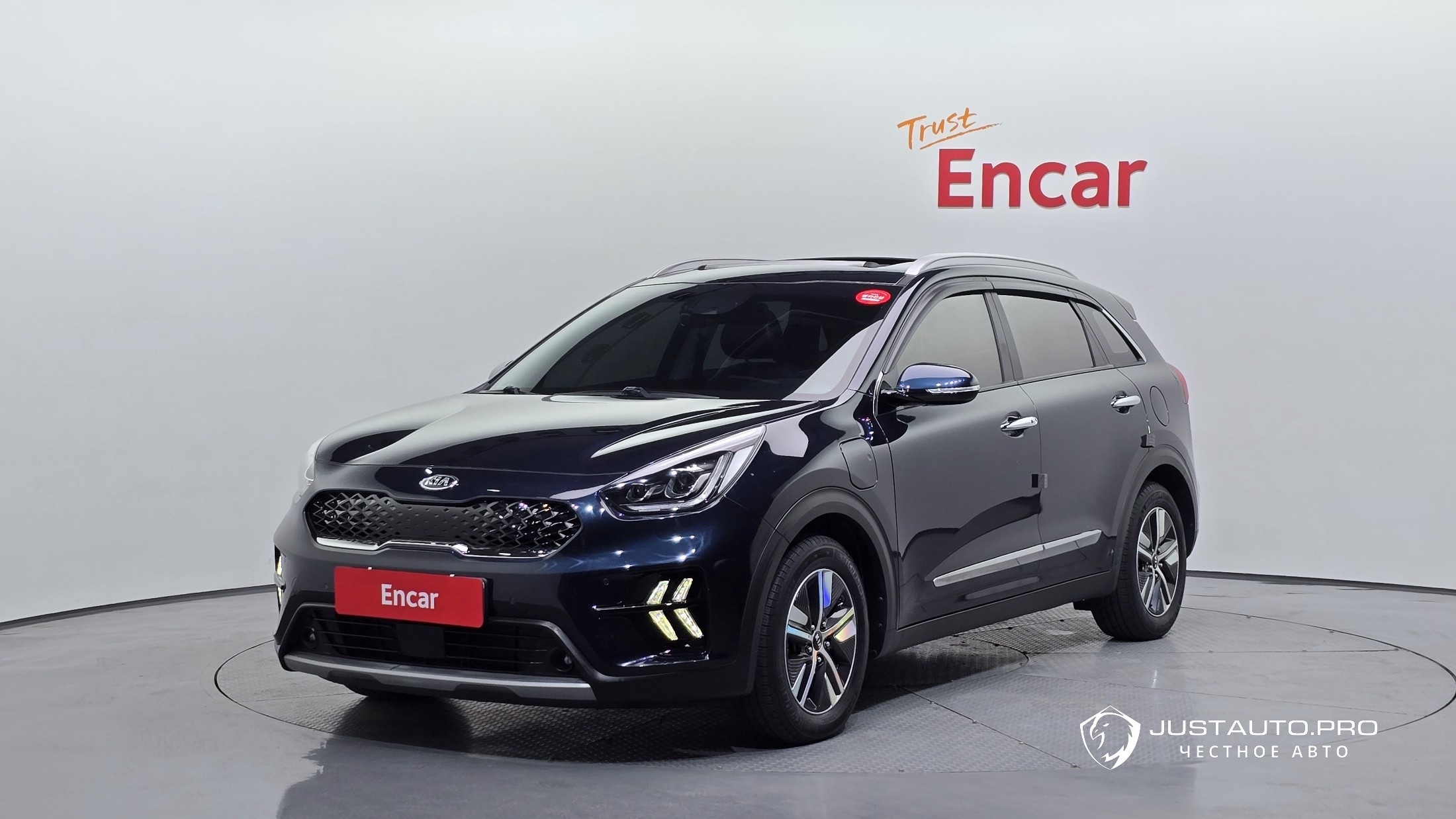 Автомобиль Kia Niro