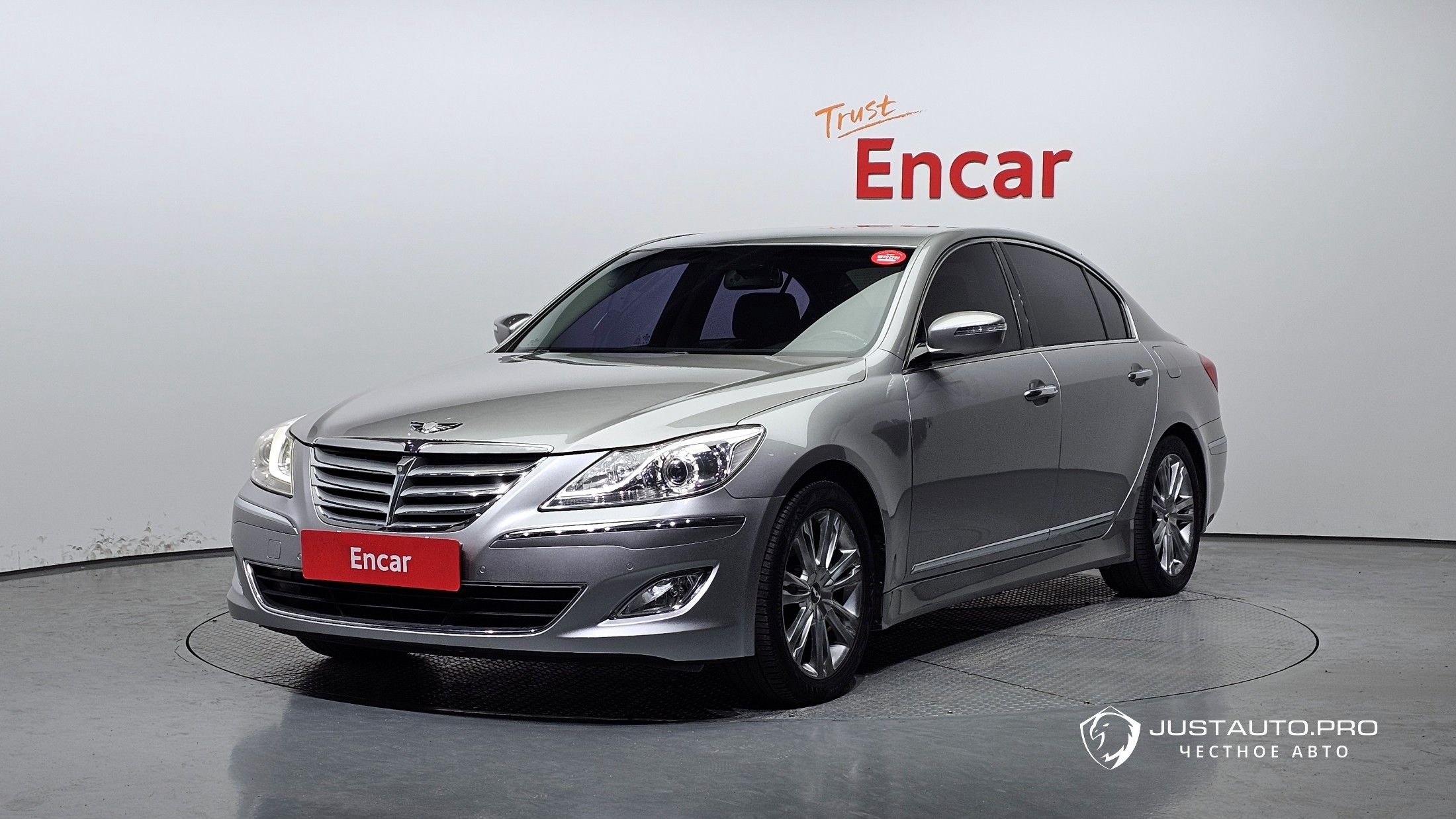 Автомобиль Hyundai Genesis