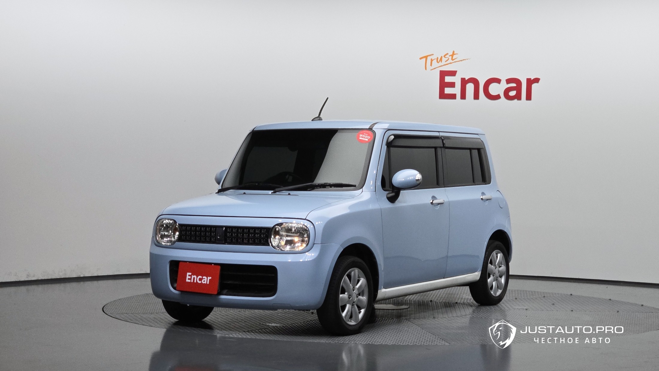 Автомобиль Suzuki Alto Lapin