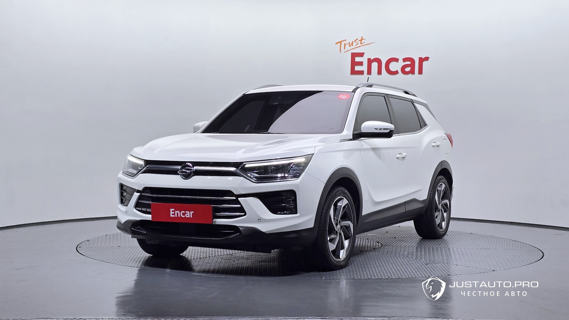 Автомобиль KG_Mobility_Ssangyong KORANDO