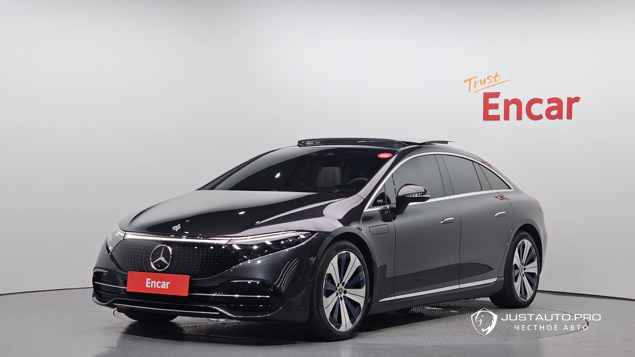 Автомобиль Mercedes-Benz EQS