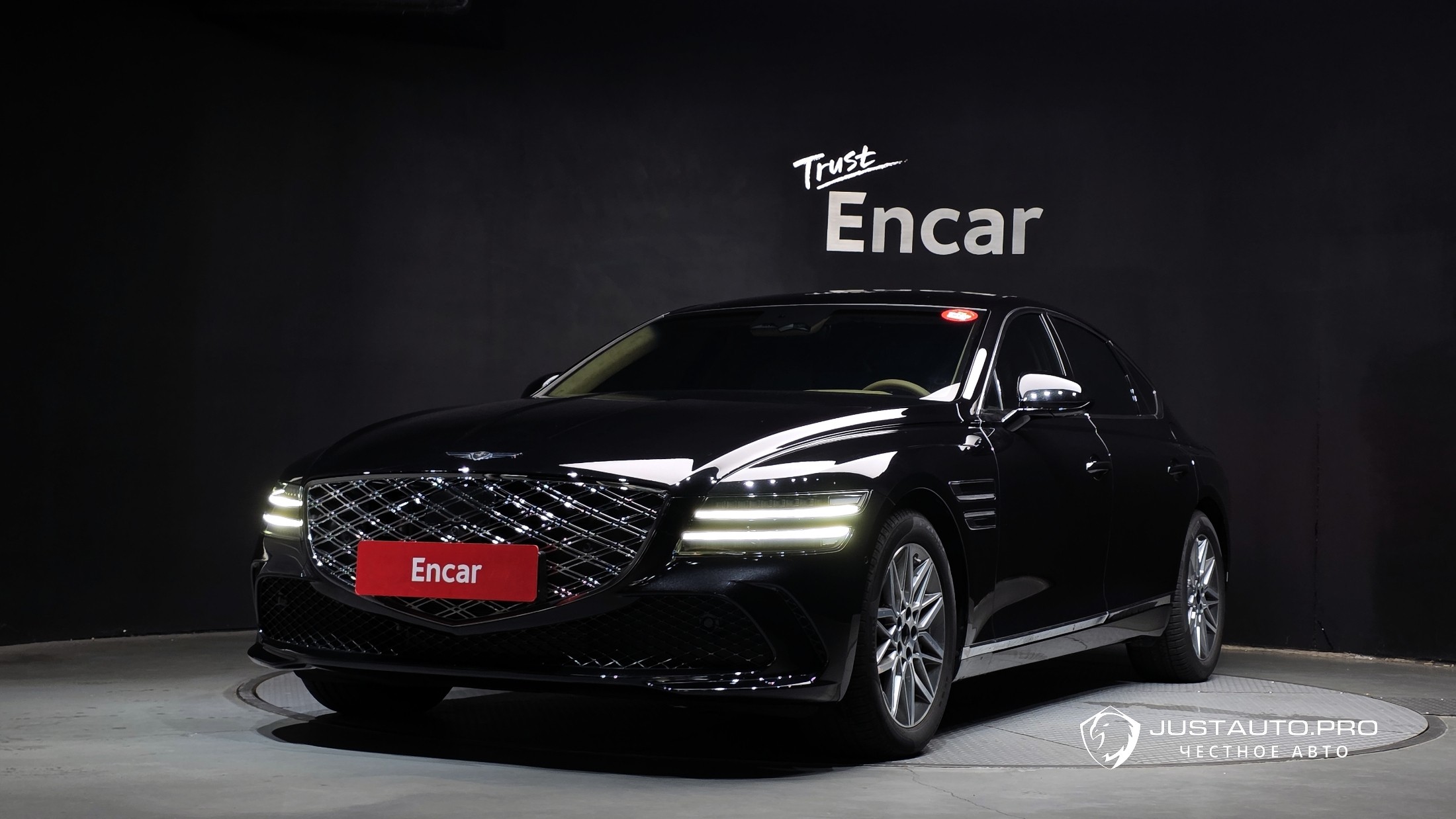 Автомобиль Genesis G80