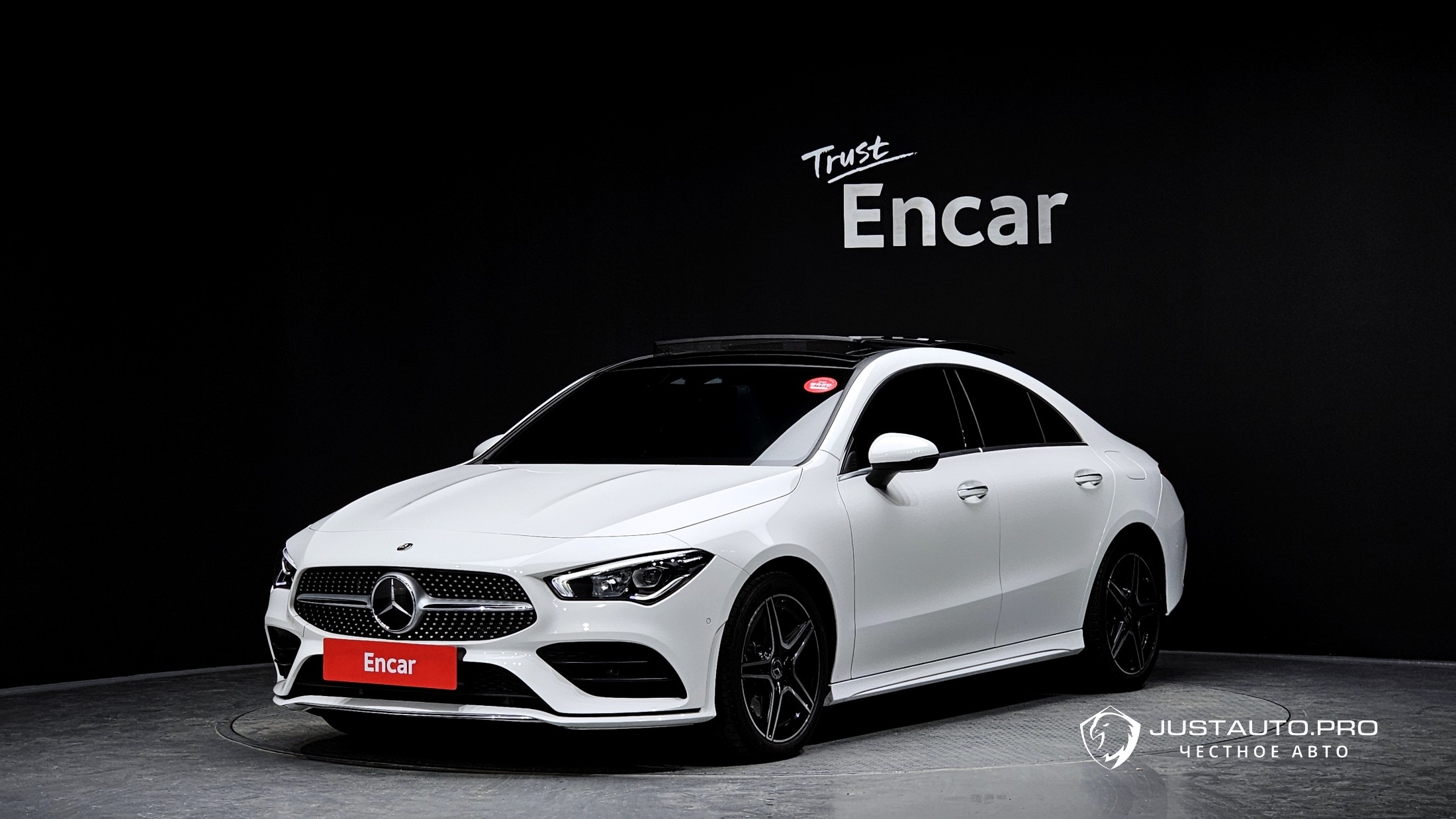 Автомобиль Mercedes-Benz CLA-Class