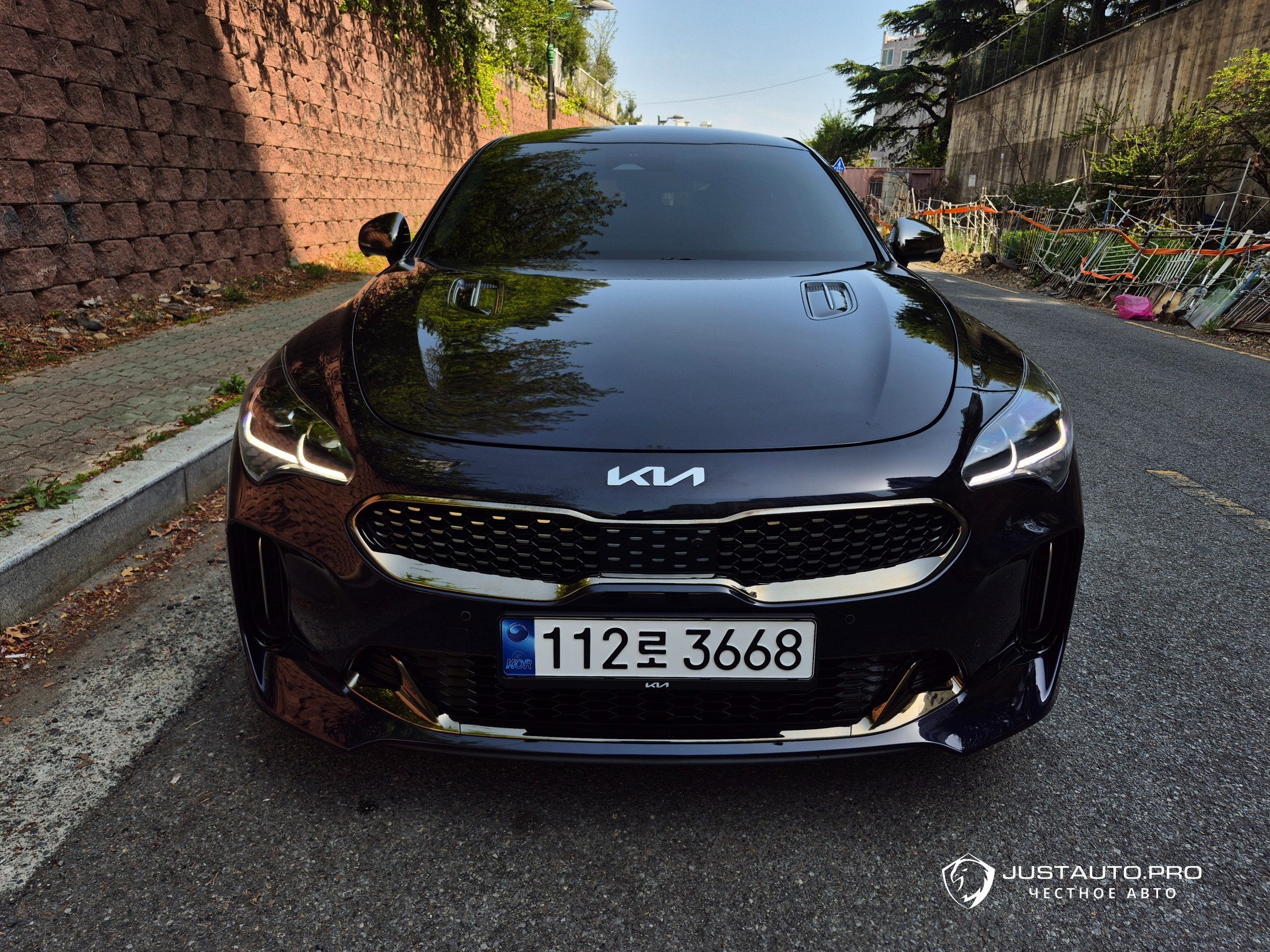 Автомобиль Kia Stinger