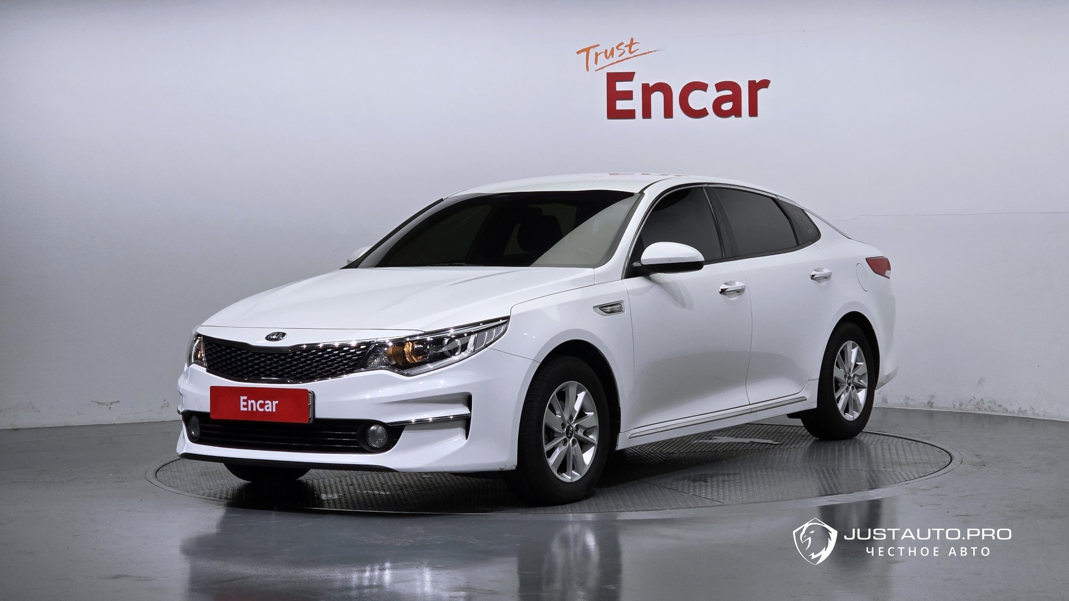 Автомобиль Kia K5