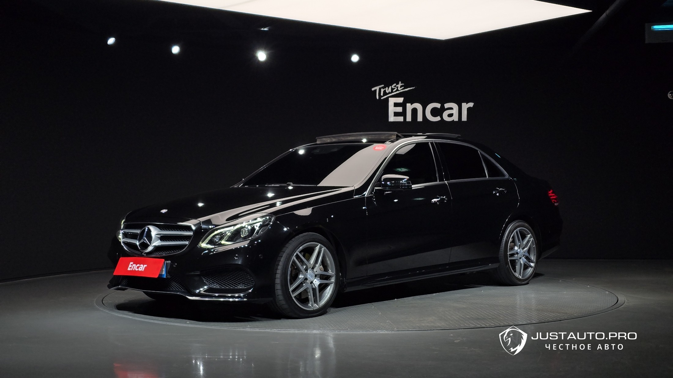 Автомобиль Mercedes-Benz E-Class