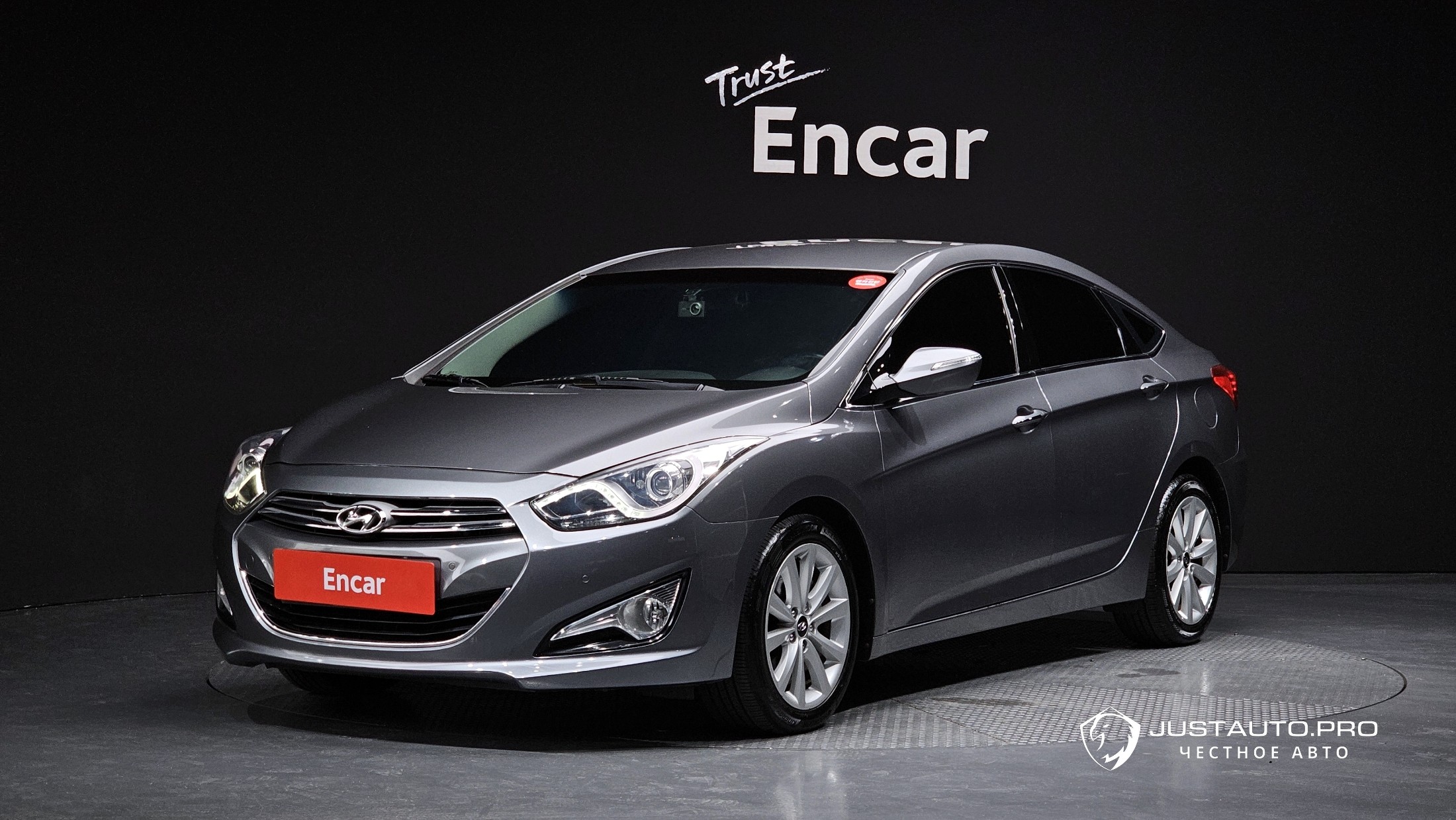 Автомобиль Hyundai i40