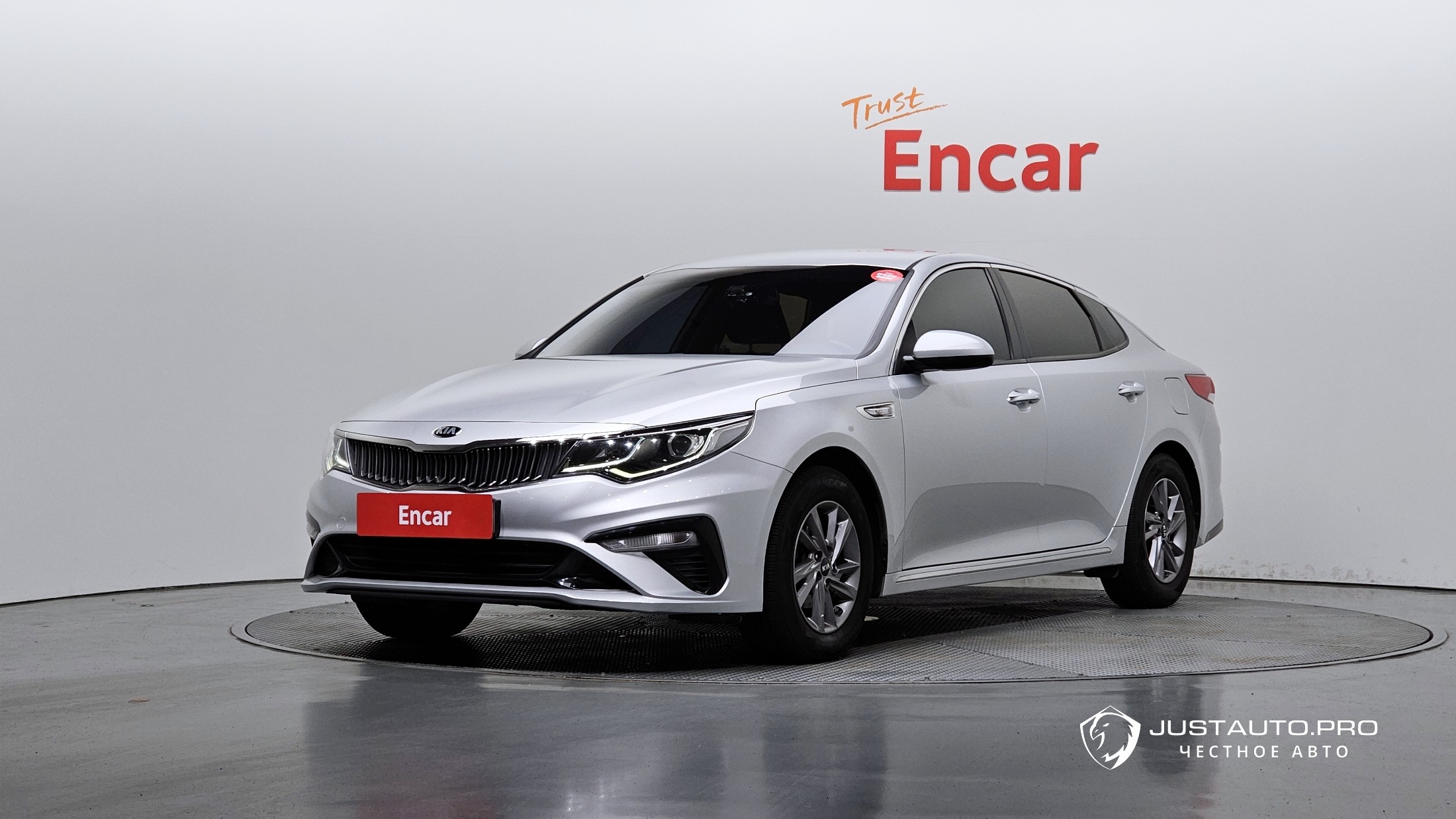 Автомобиль Kia K5