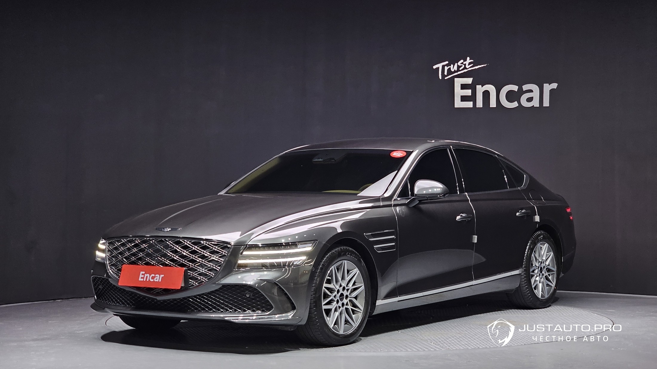 Автомобиль Genesis G80