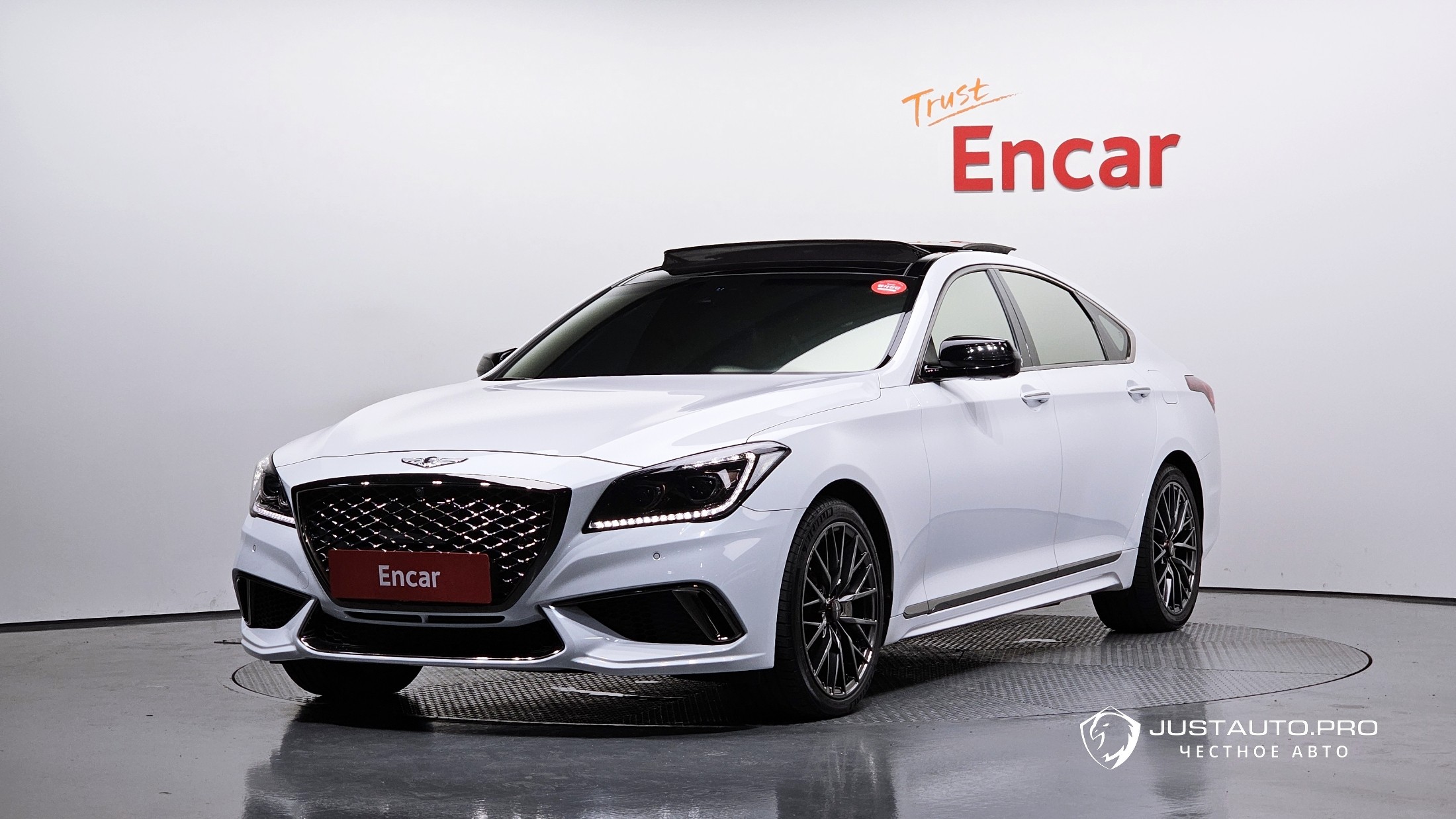 Автомобиль Genesis G80
