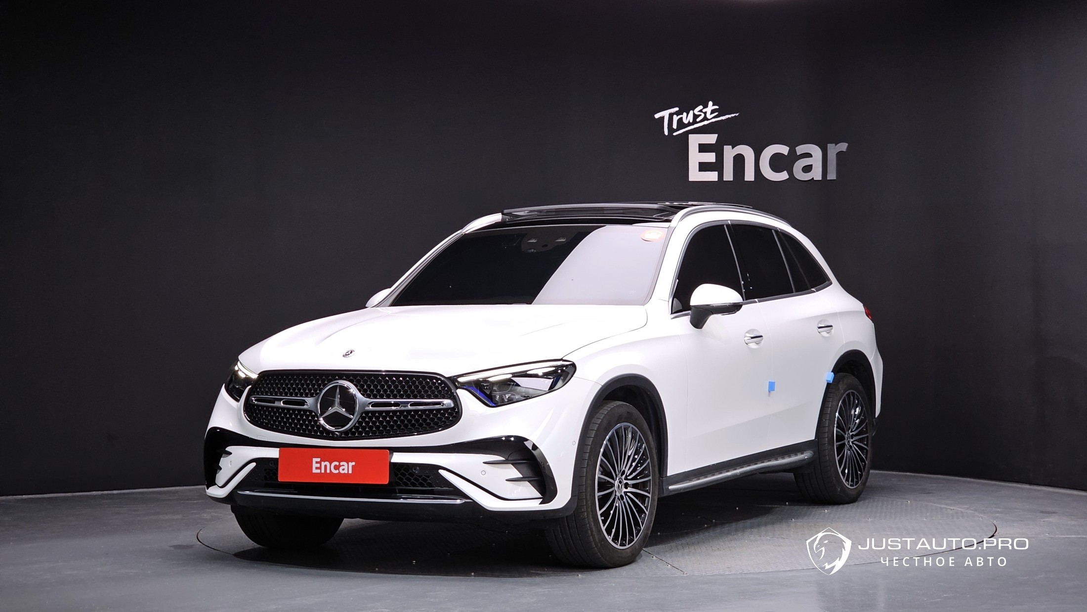 Автомобиль Mercedes-Benz GLC-Class