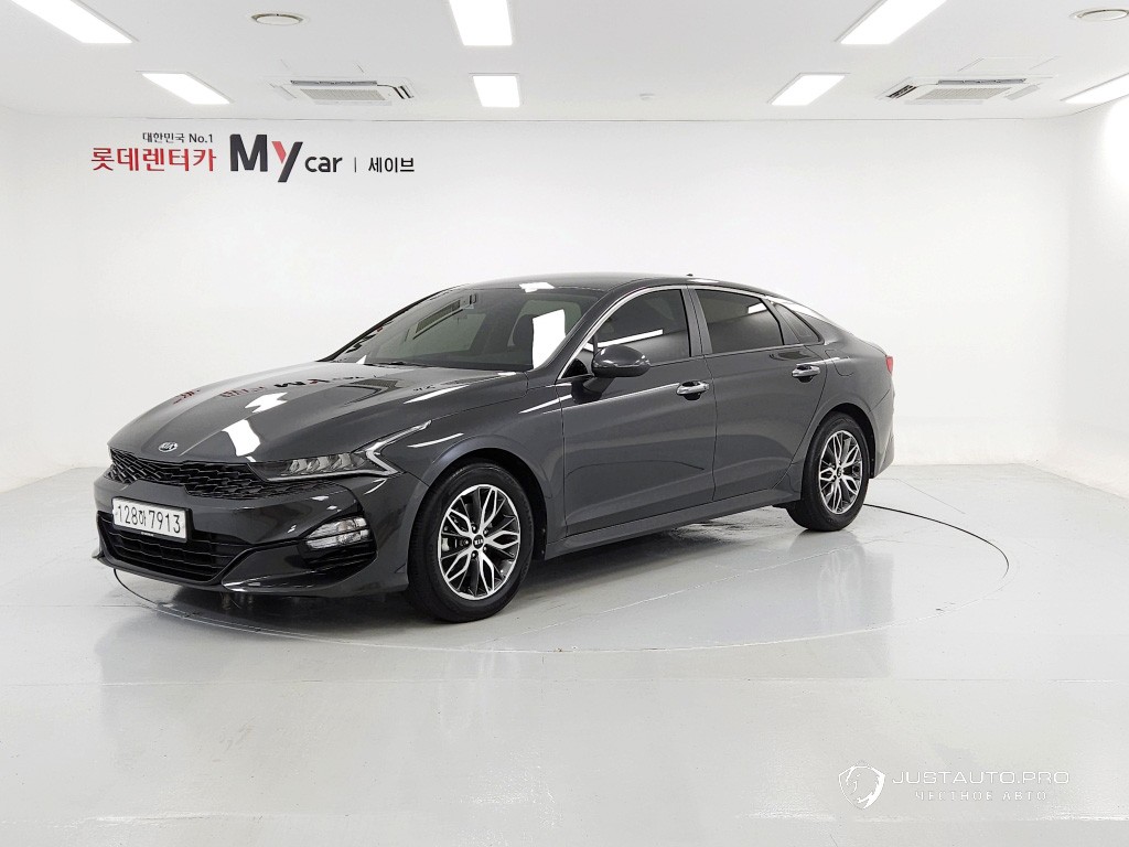Автомобиль Kia K5