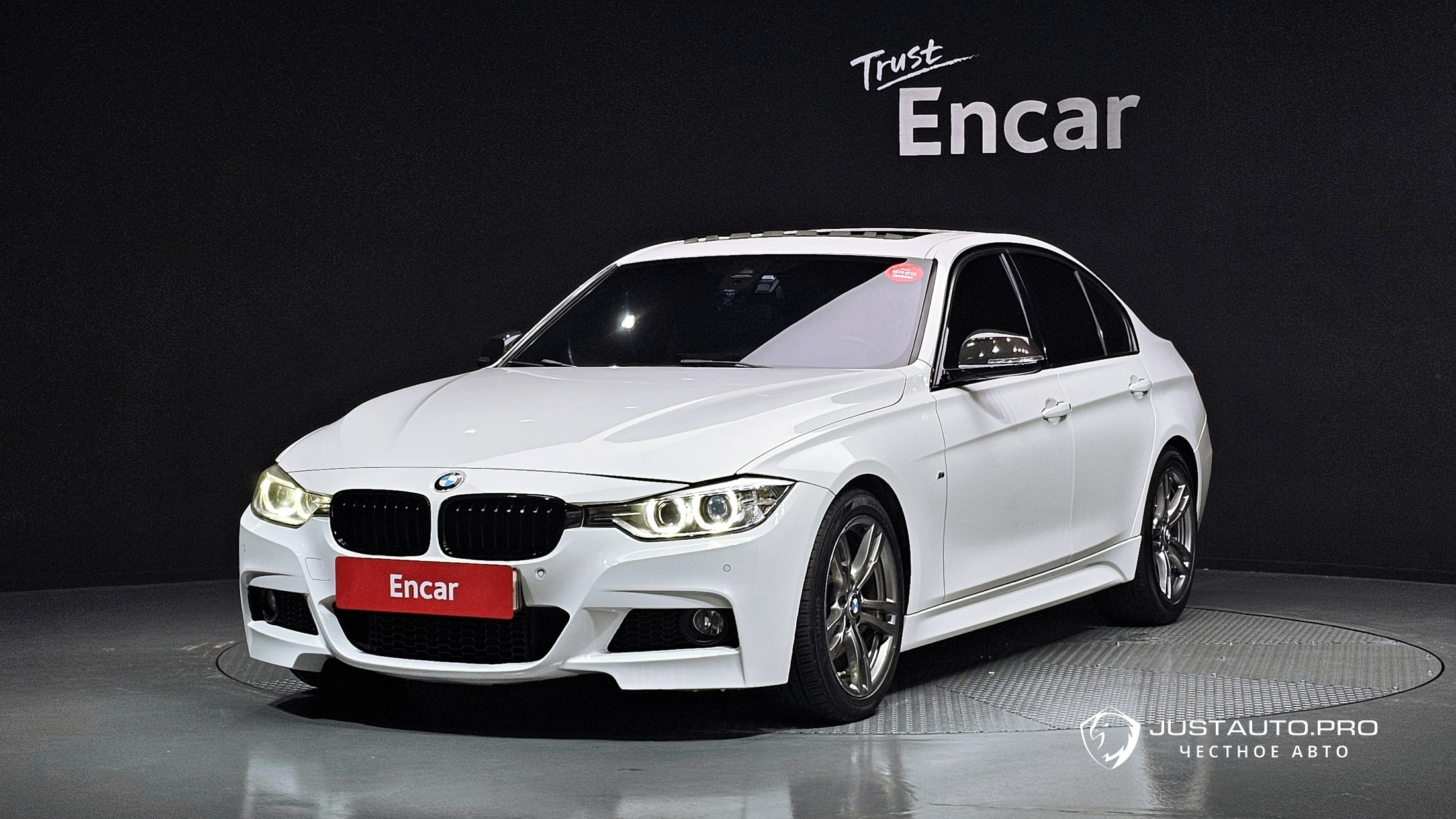 Автомобиль BMW 3-Series