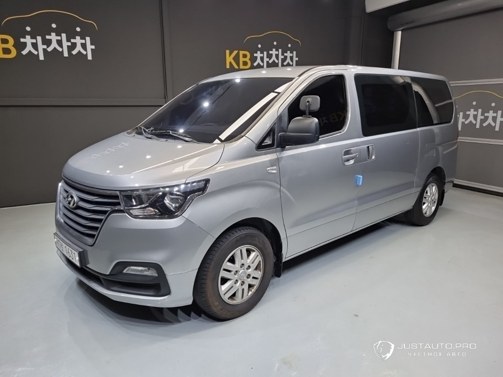 Автомобиль Hyundai Starex