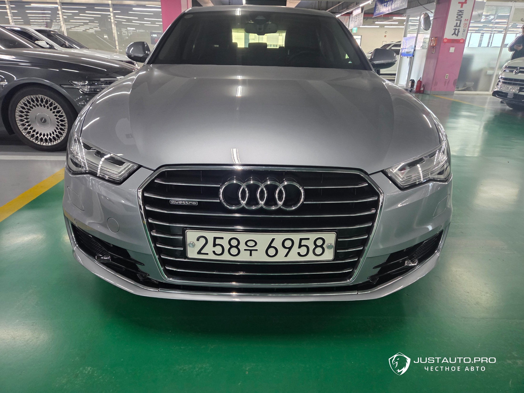 Автомобиль Audi A6