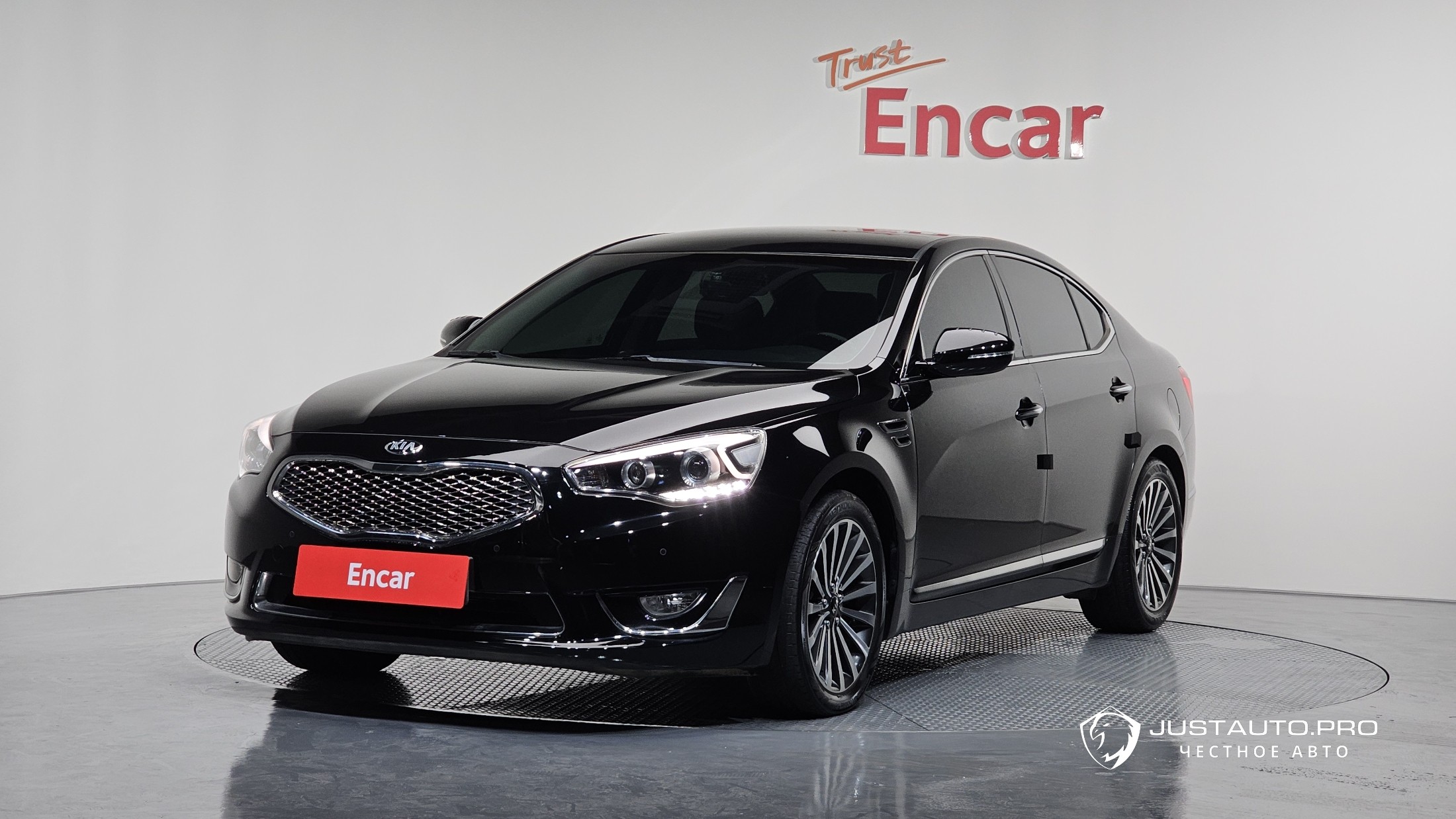 Автомобиль Kia K7
