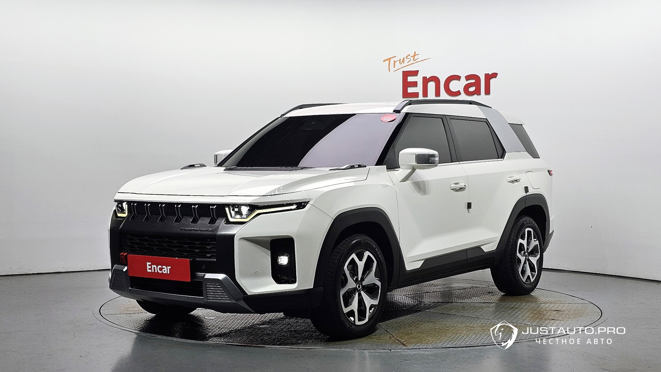 Автомобиль KG_Mobility_Ssangyong Torres
