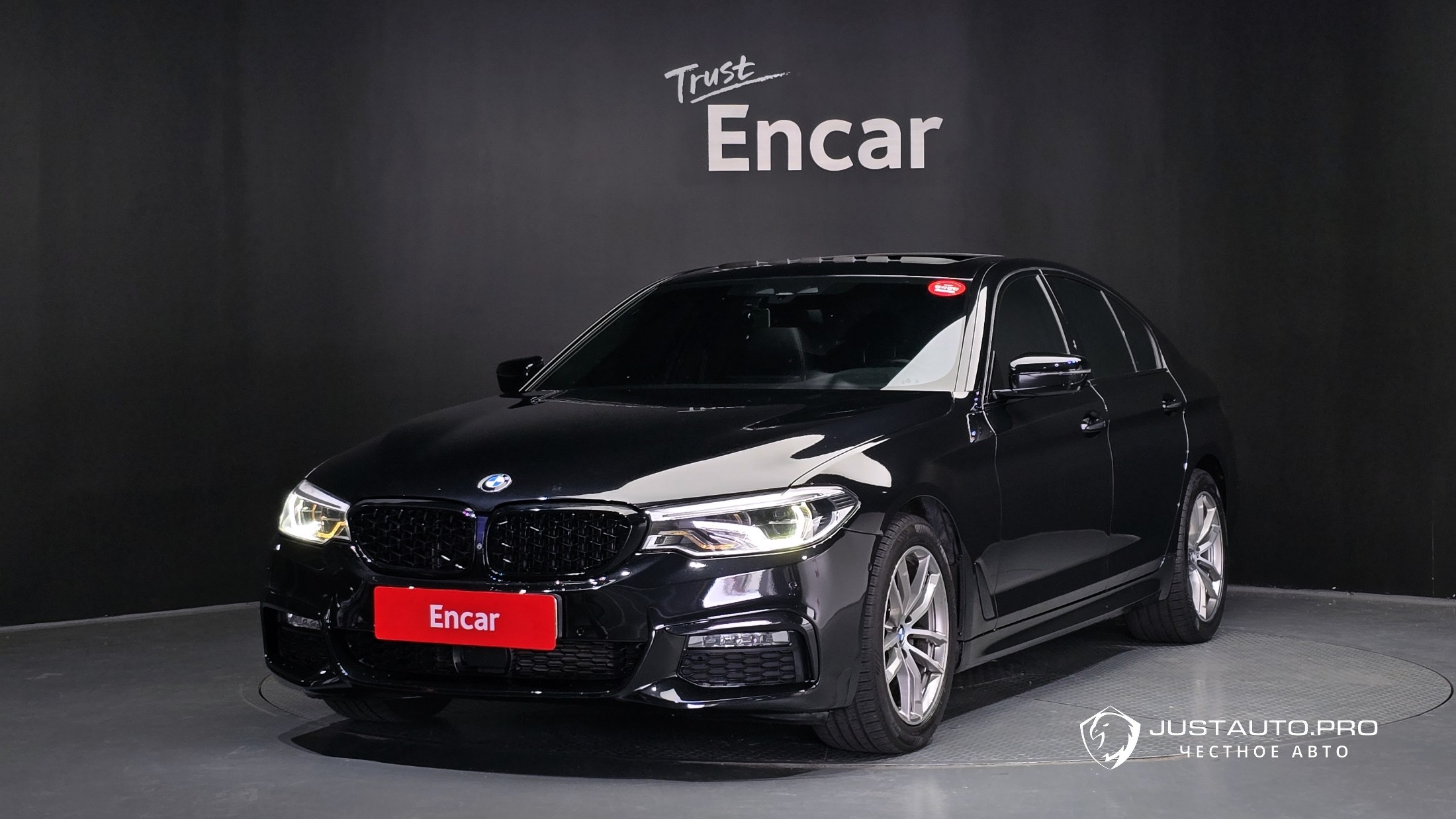 Автомобиль BMW 5-Series