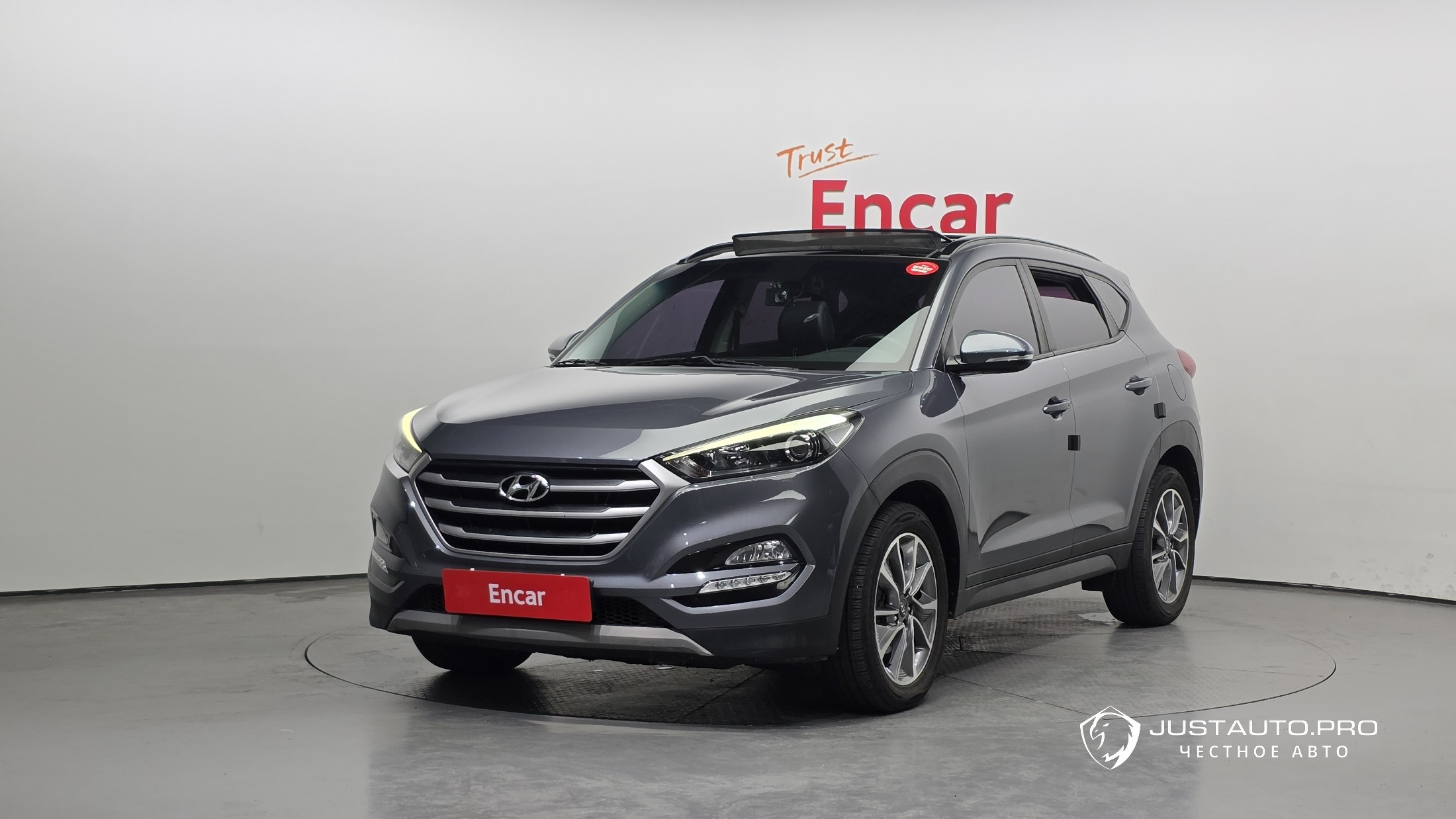 Автомобиль Hyundai Tucson