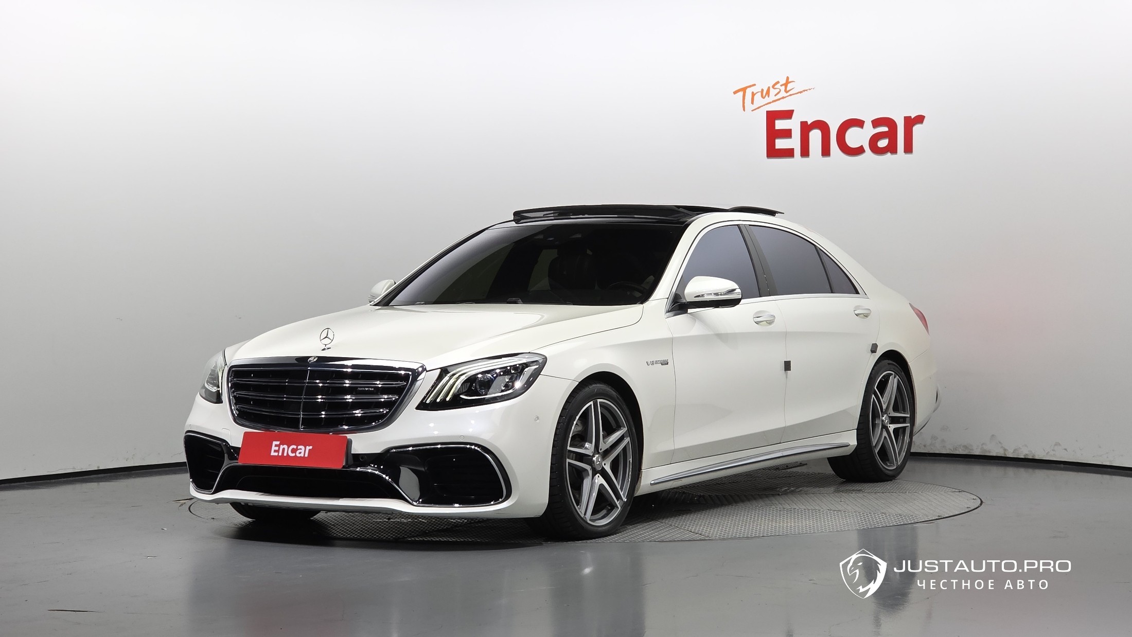 Автомобиль Mercedes-Benz S-Class