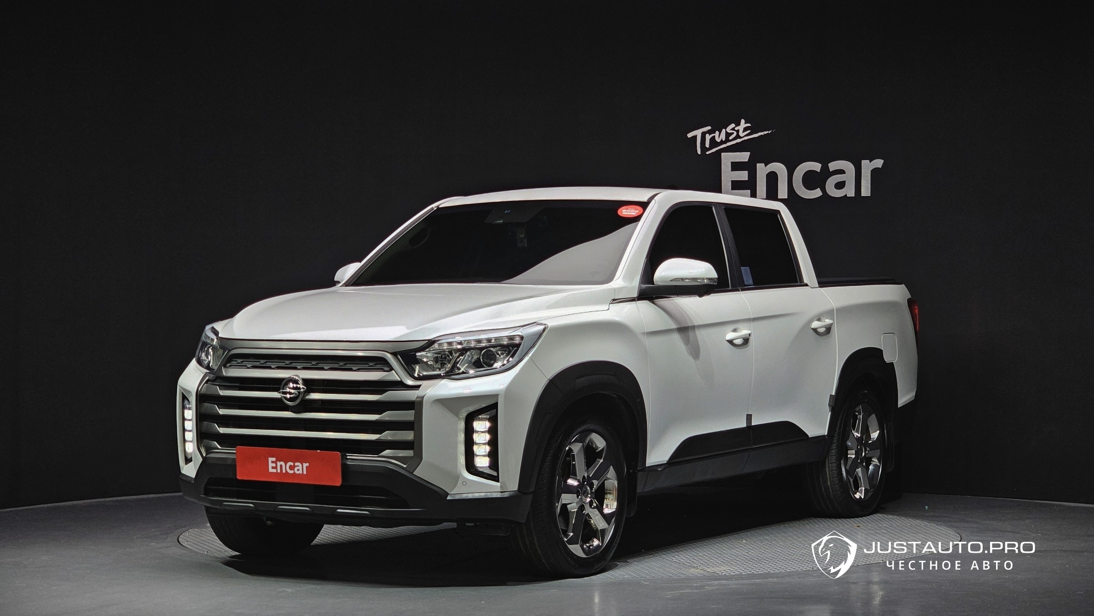 Автомобиль KG_Mobility_Ssangyong Rexton