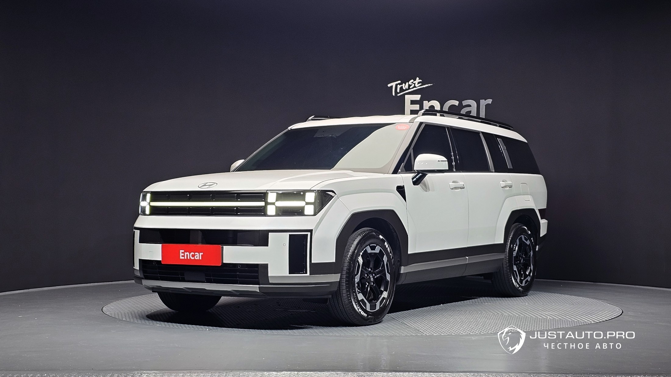 Автомобиль Hyundai Santafe